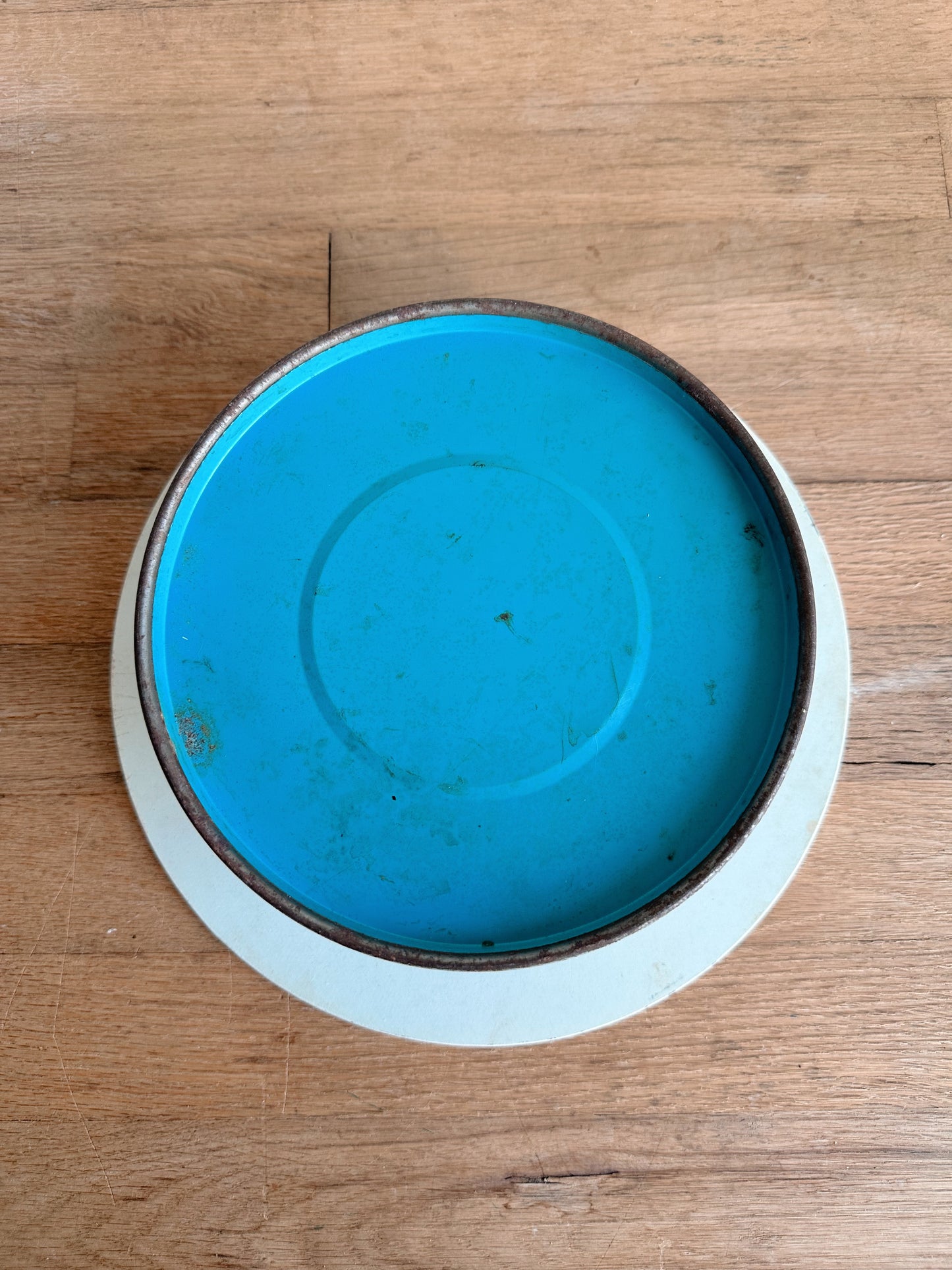 Vintage Musical Cake Stand