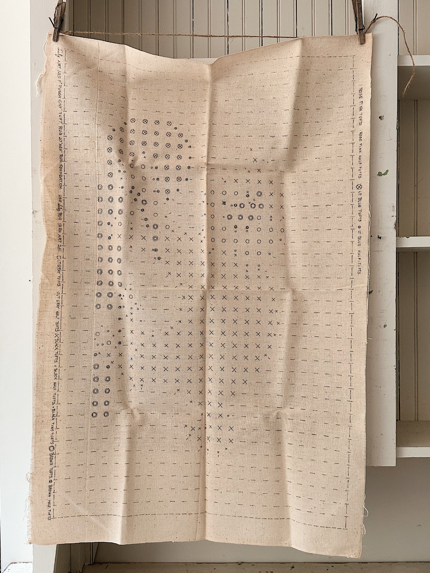 Vintage Rug Pattern (pussy cat)