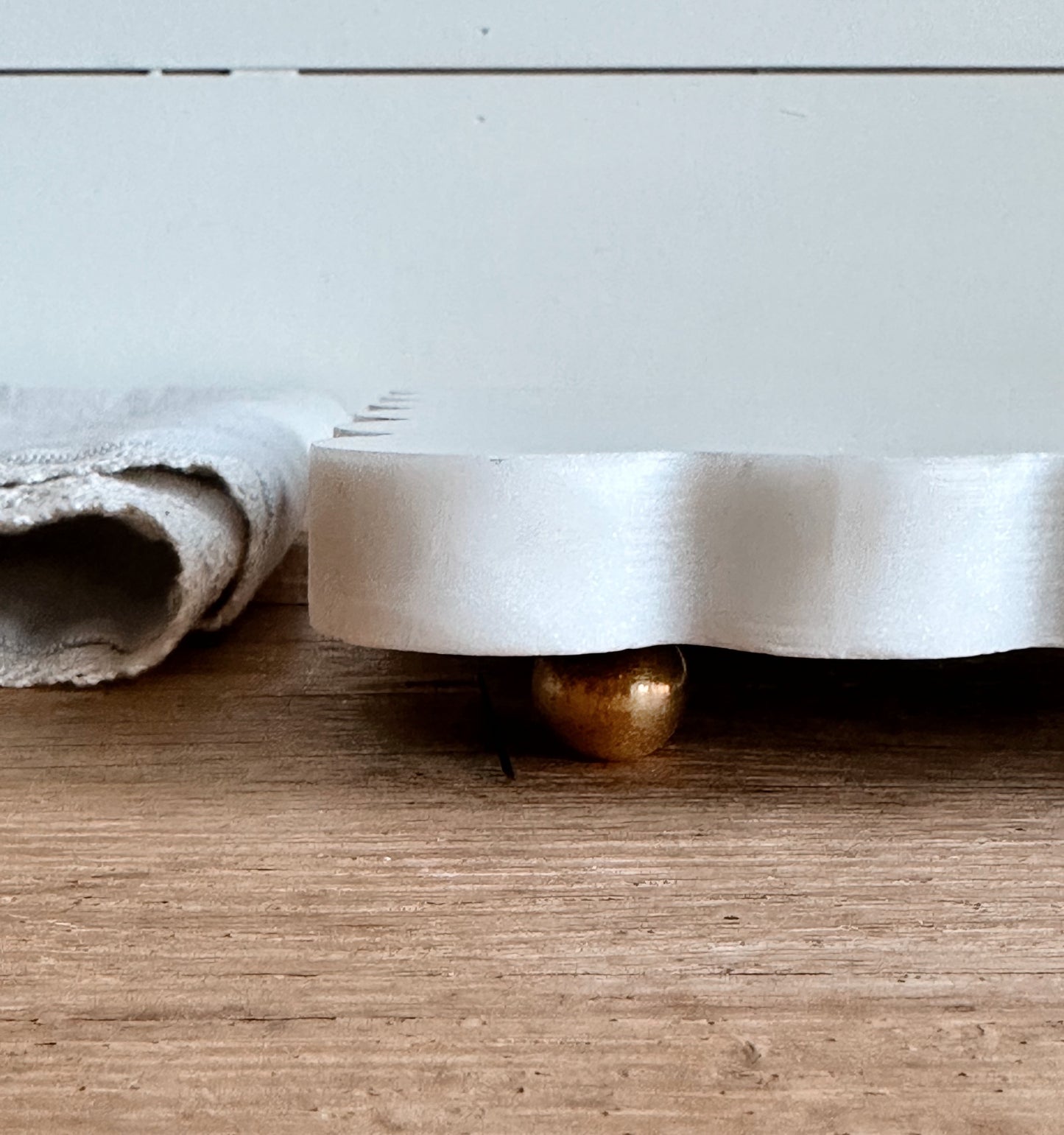 Scalloped Square Marble Trivet