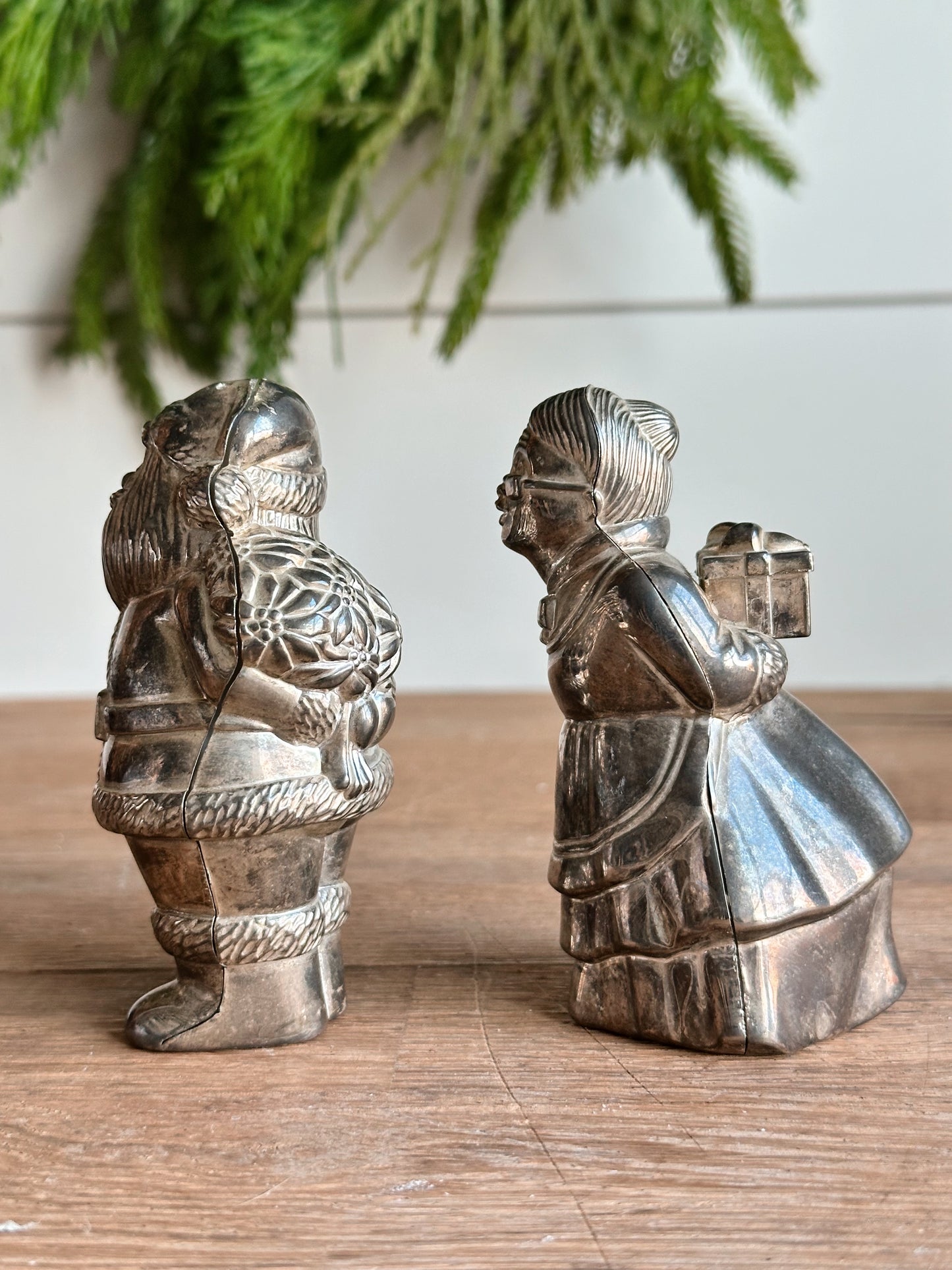 Vintage Santa & Mrs Clause Salt and Pepper Set
