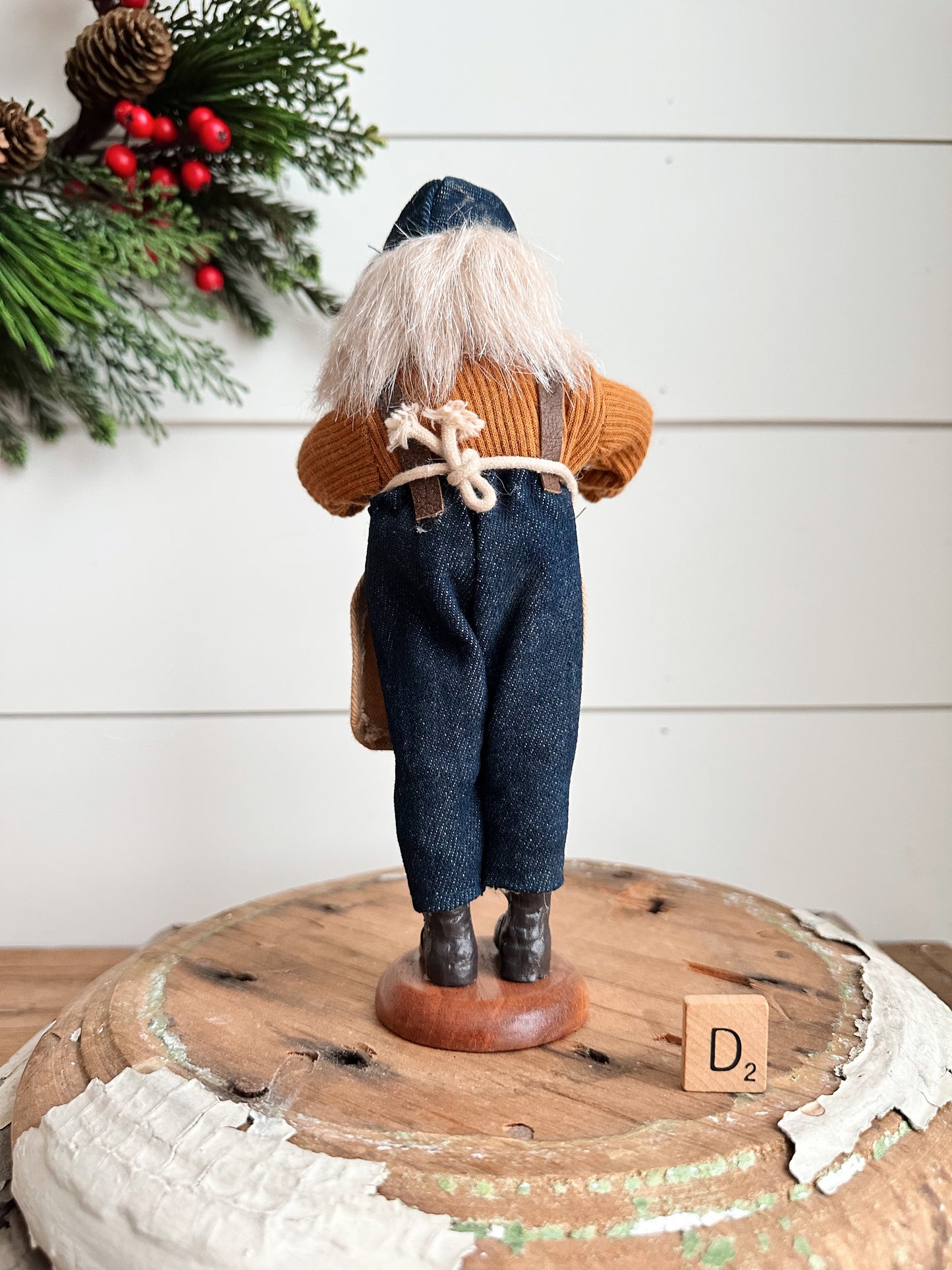 Vintage Victorian Style Caroler