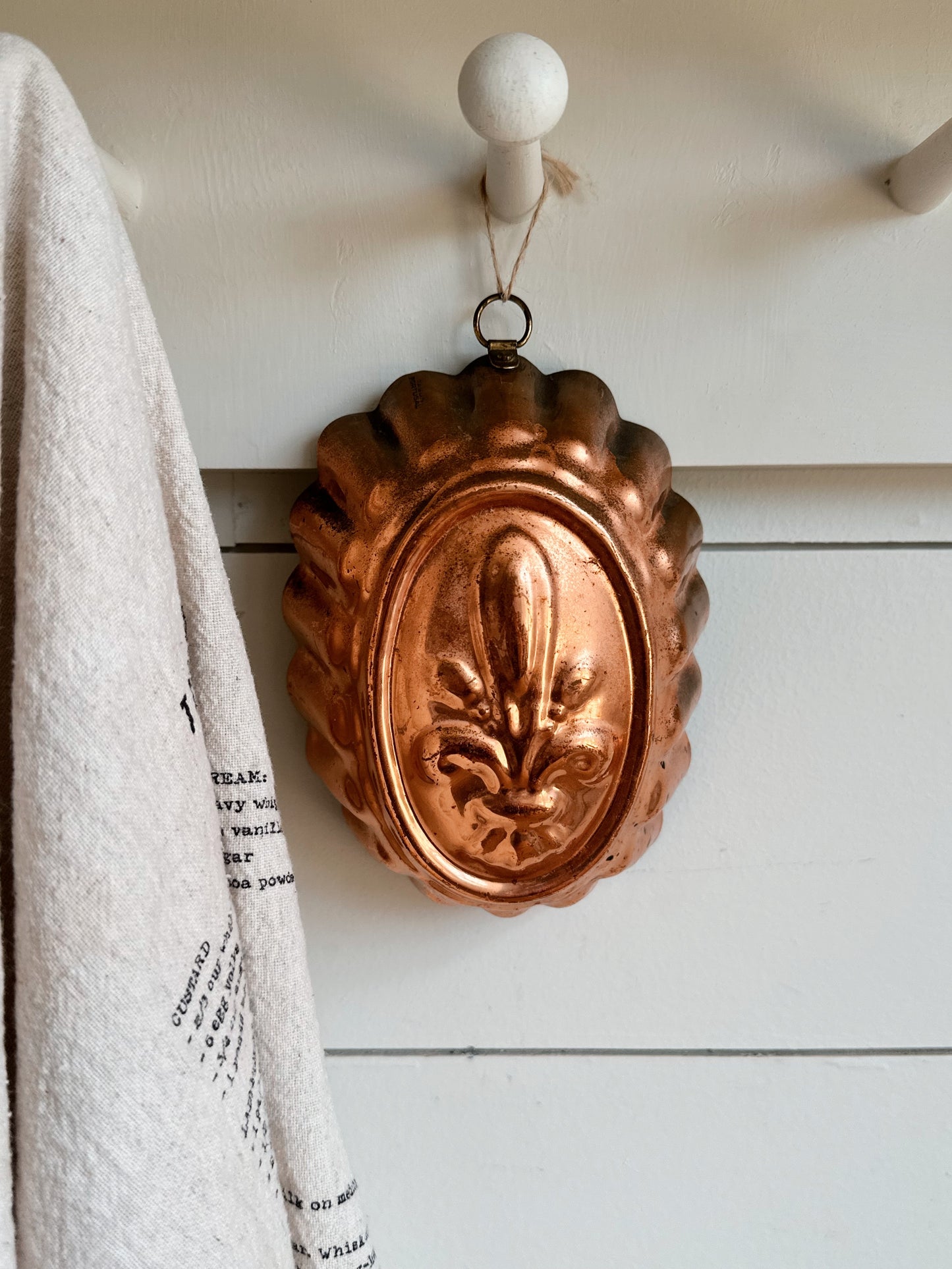 Vintage Fleur Di Le Copper Mold