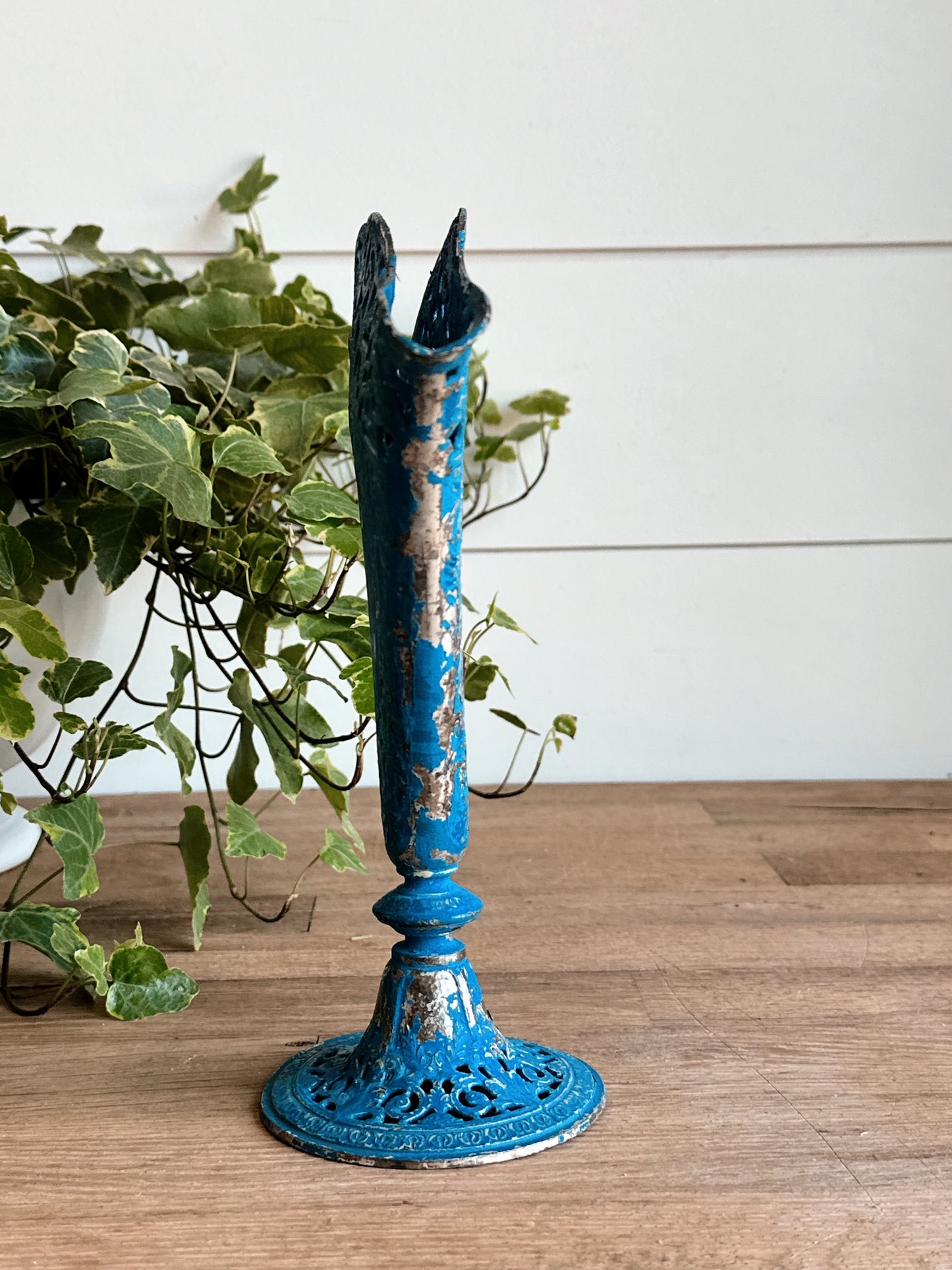 Victorian Fan Vase