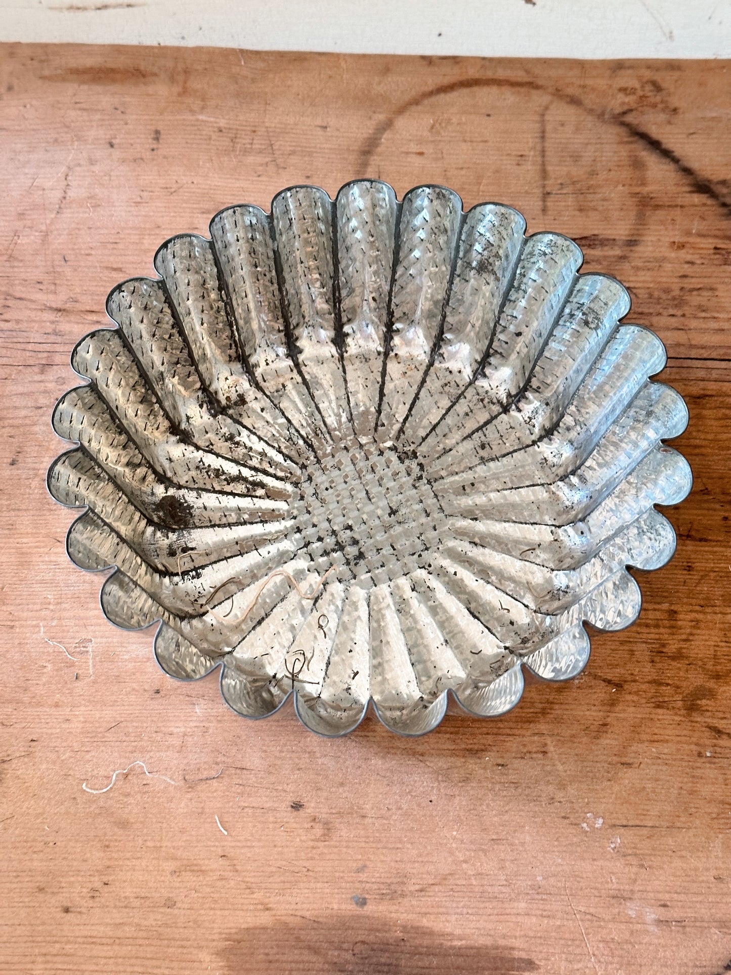 Vintage Fluted Tin Mold