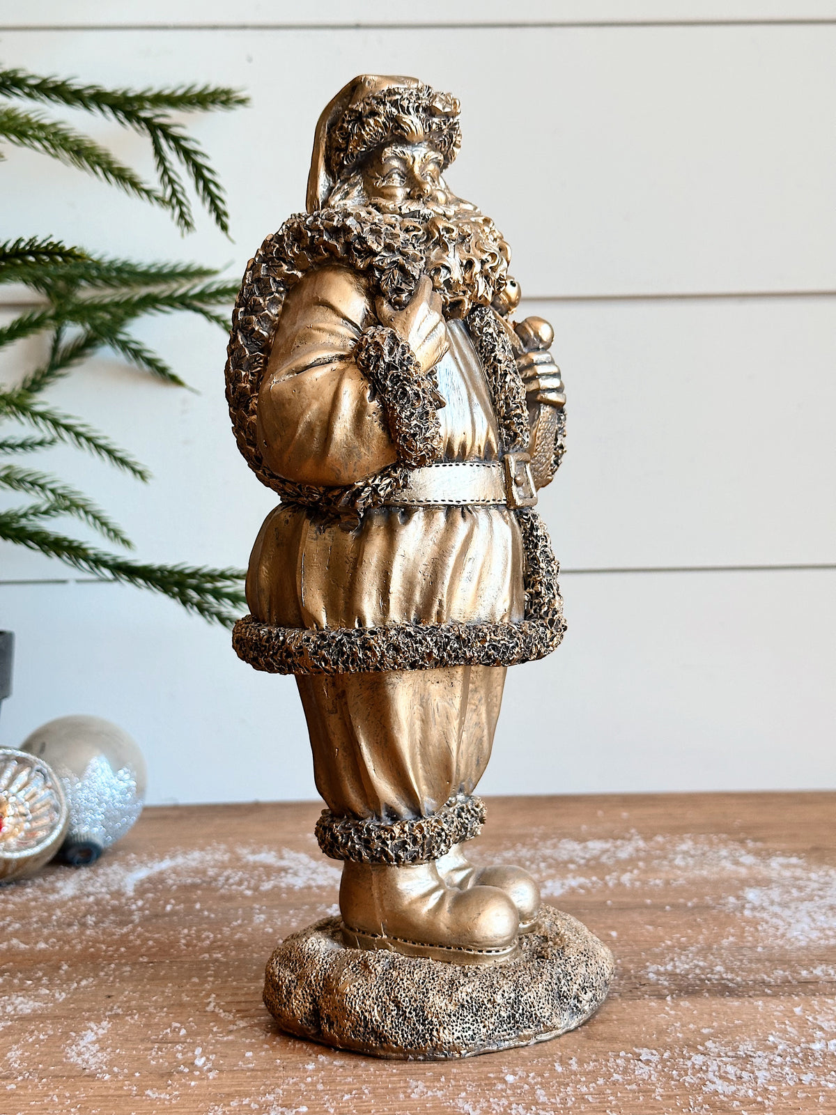 Antique Gold Santas