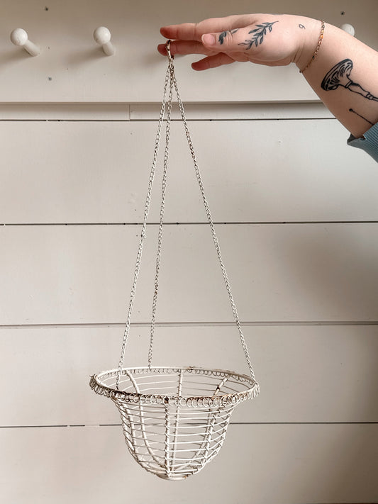 Chippy Petite Hanging Basket