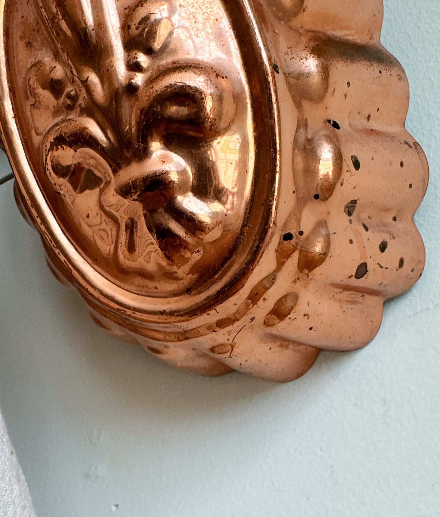 Vintage Fleur Di Le Copper Mold