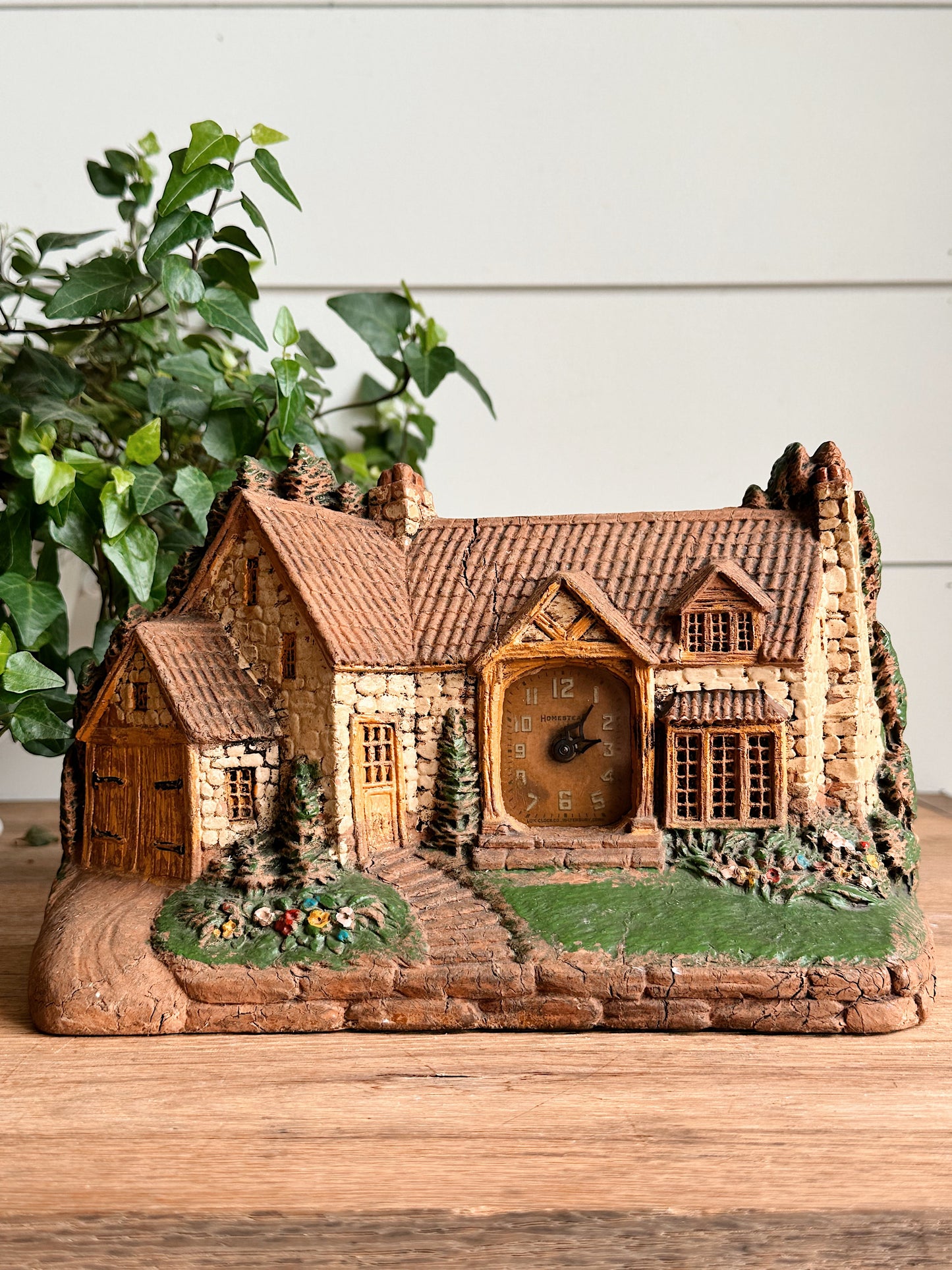 Vintage Homestead Cottage Clock