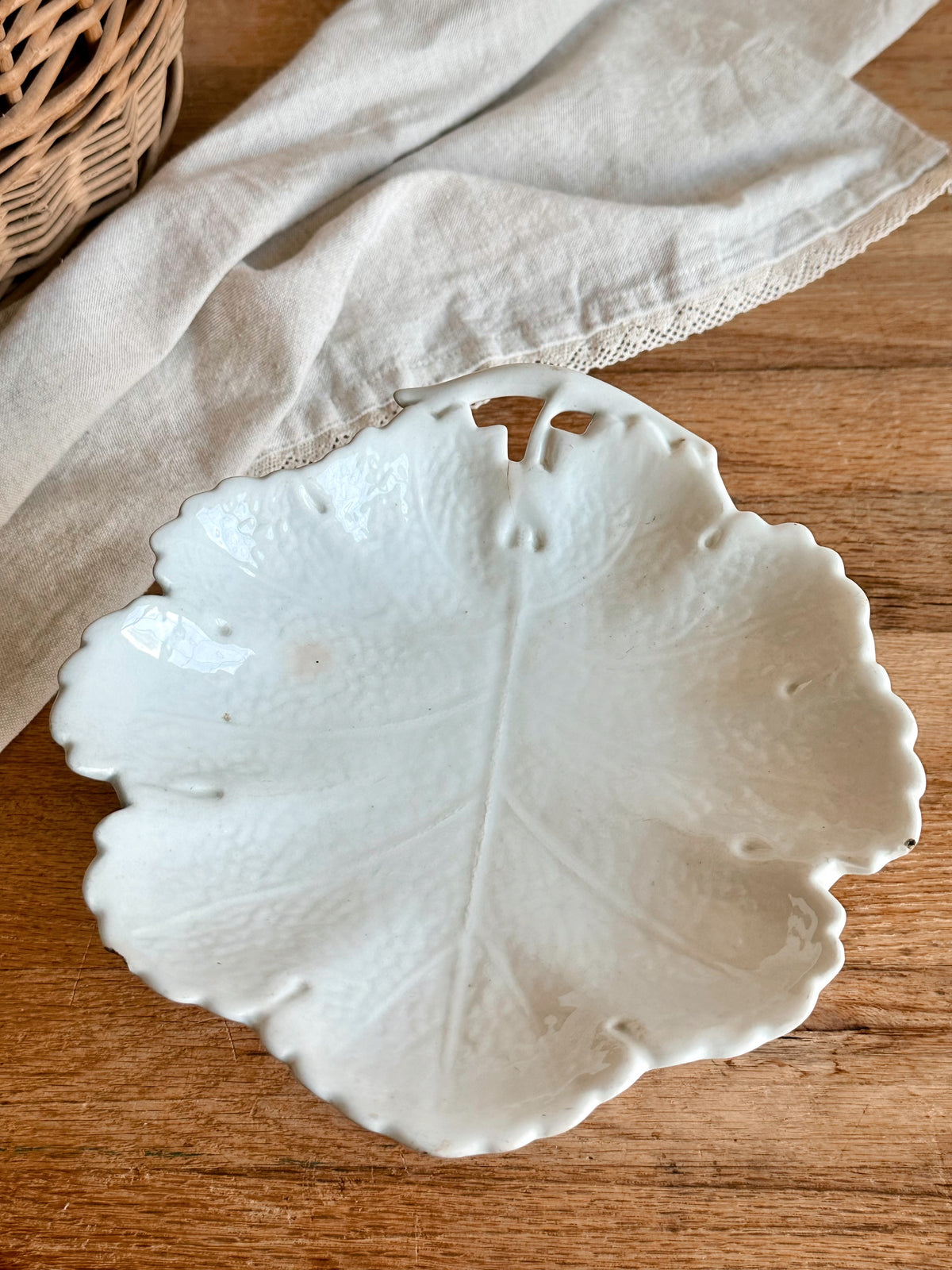 Antique Ironstone Edwards Leaf Tazza (Footed Serving Piece)