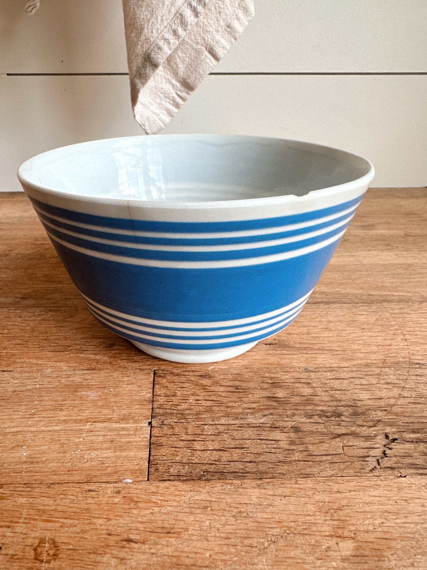 Vintage English Adams Dip Ware Bowl