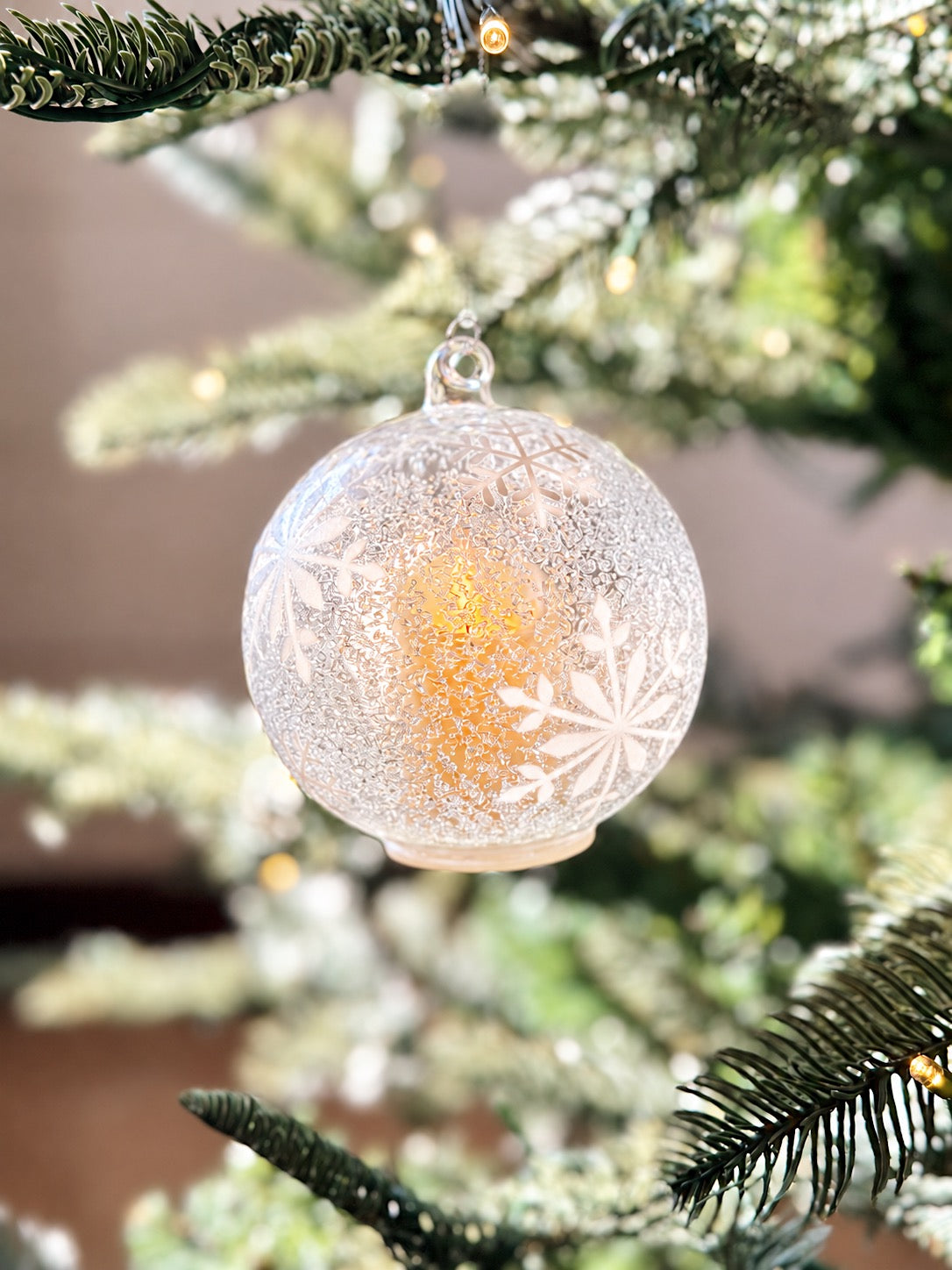 Iced Glass Flickering Snowflake Ornaments