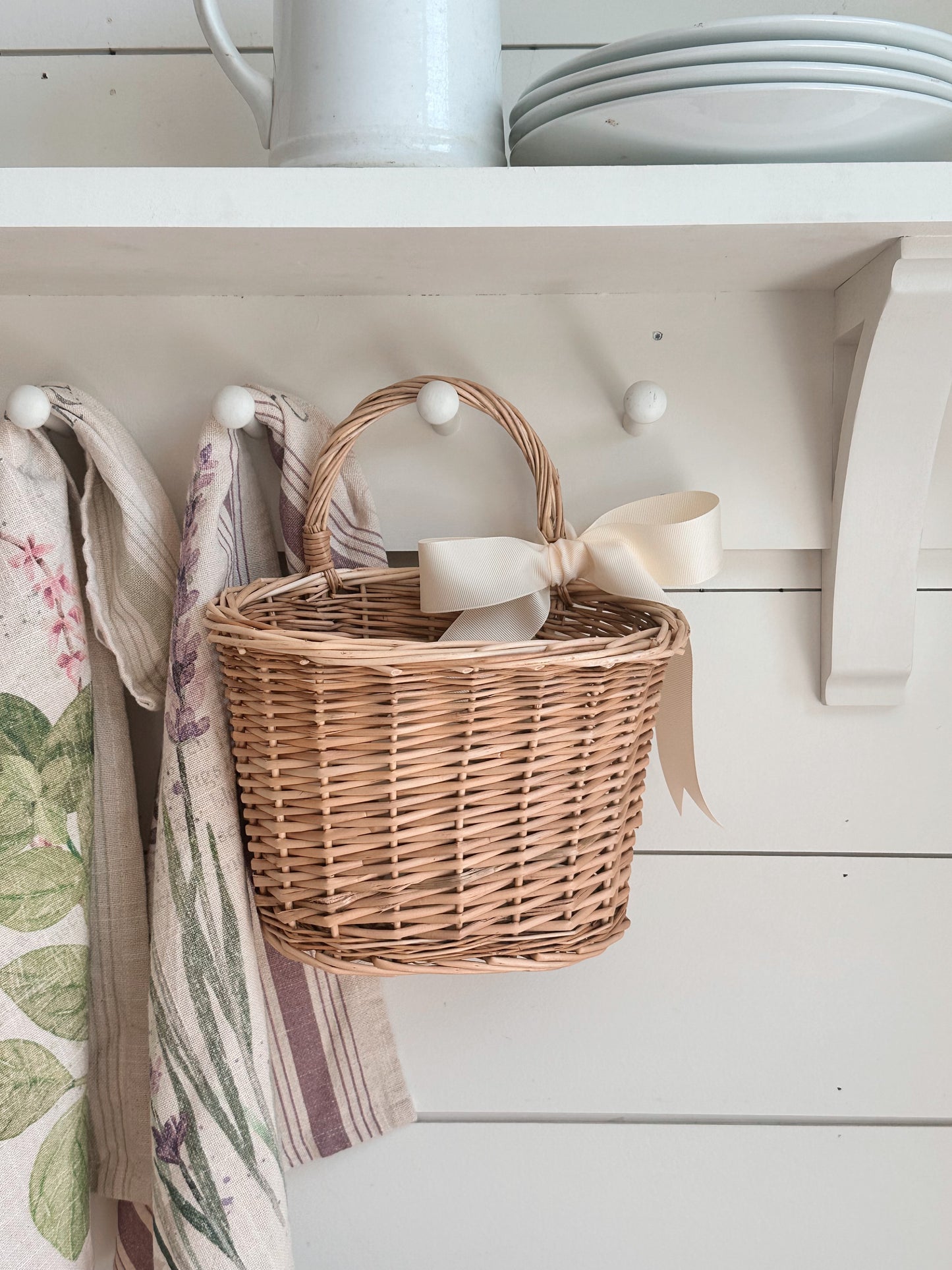 Natural Willow Mail Basket with Bow