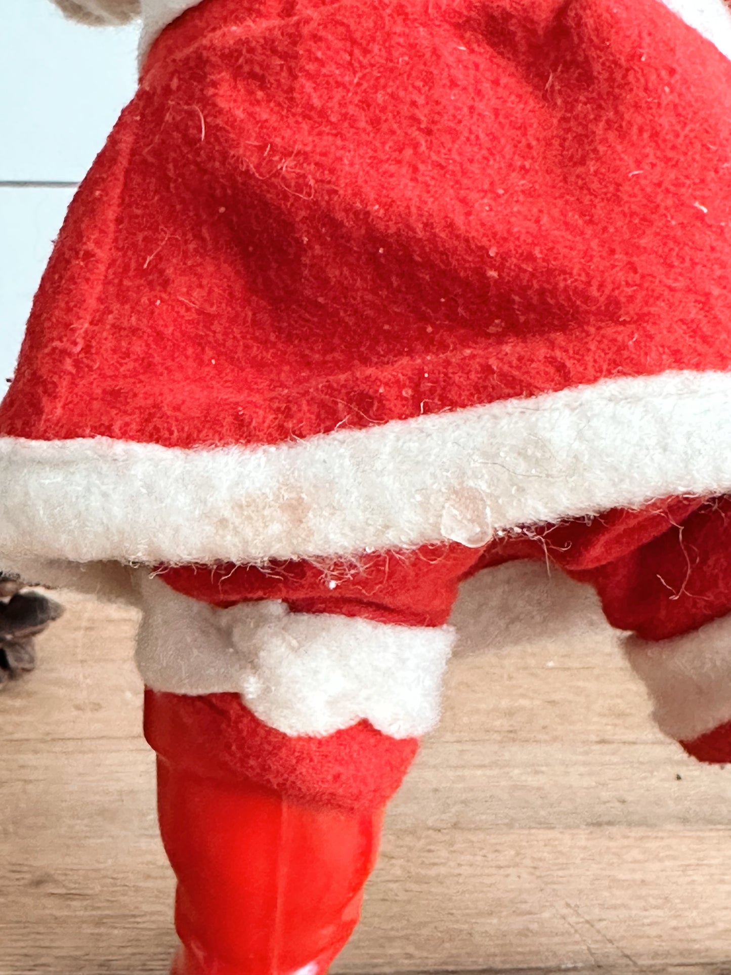 Vintage Leaning Santa