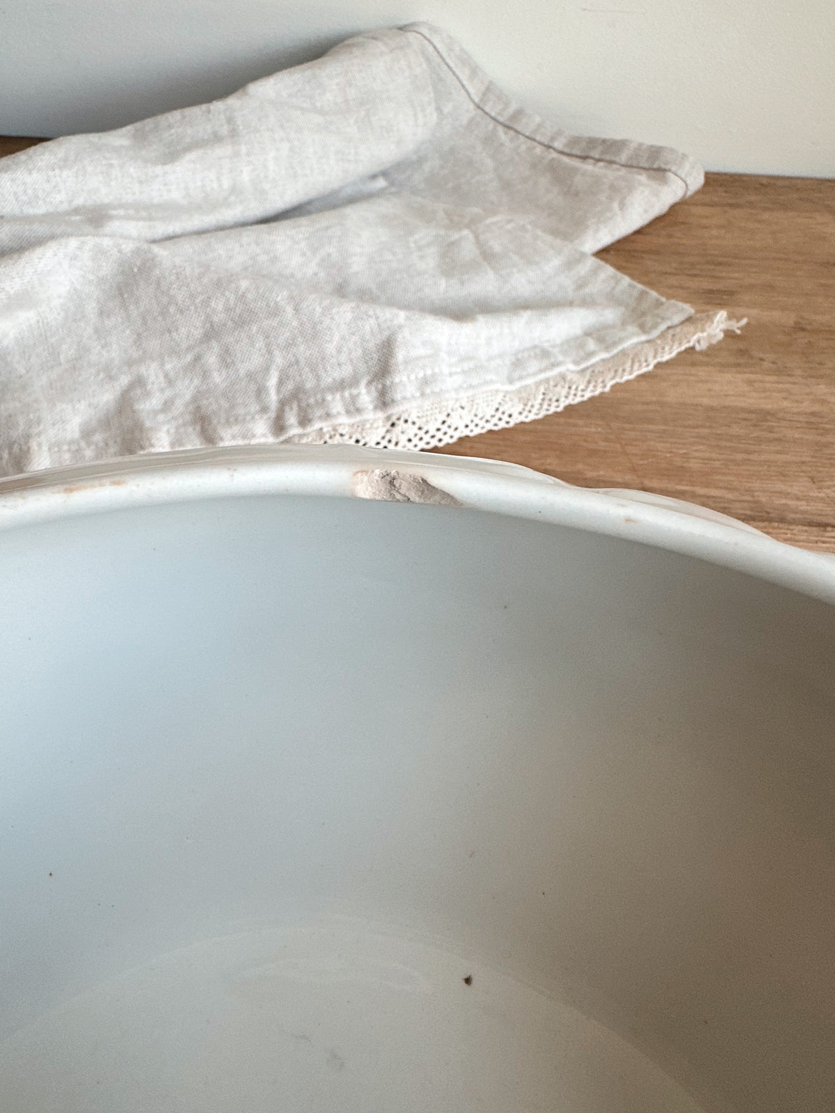 T & R Boote Ironstone Tureen