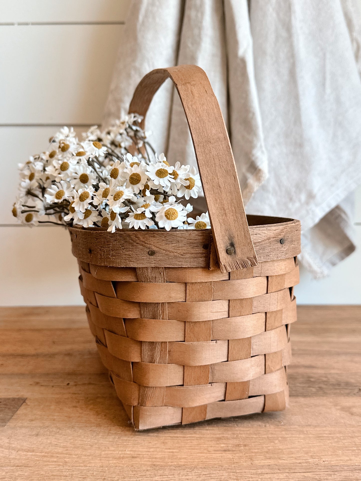 Sweet Vintage Basket with Handle
