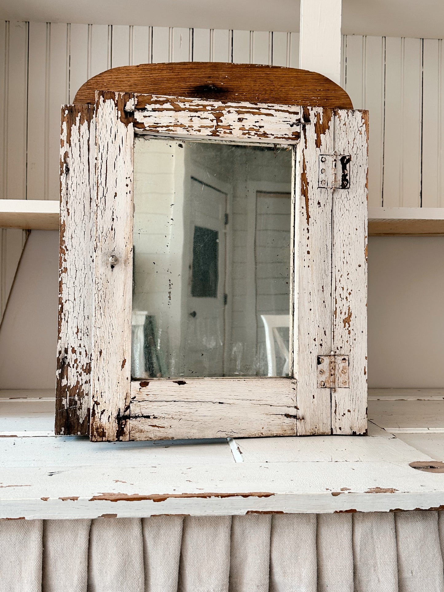 Chippy Vintage Medicine Cabinet with Mirror