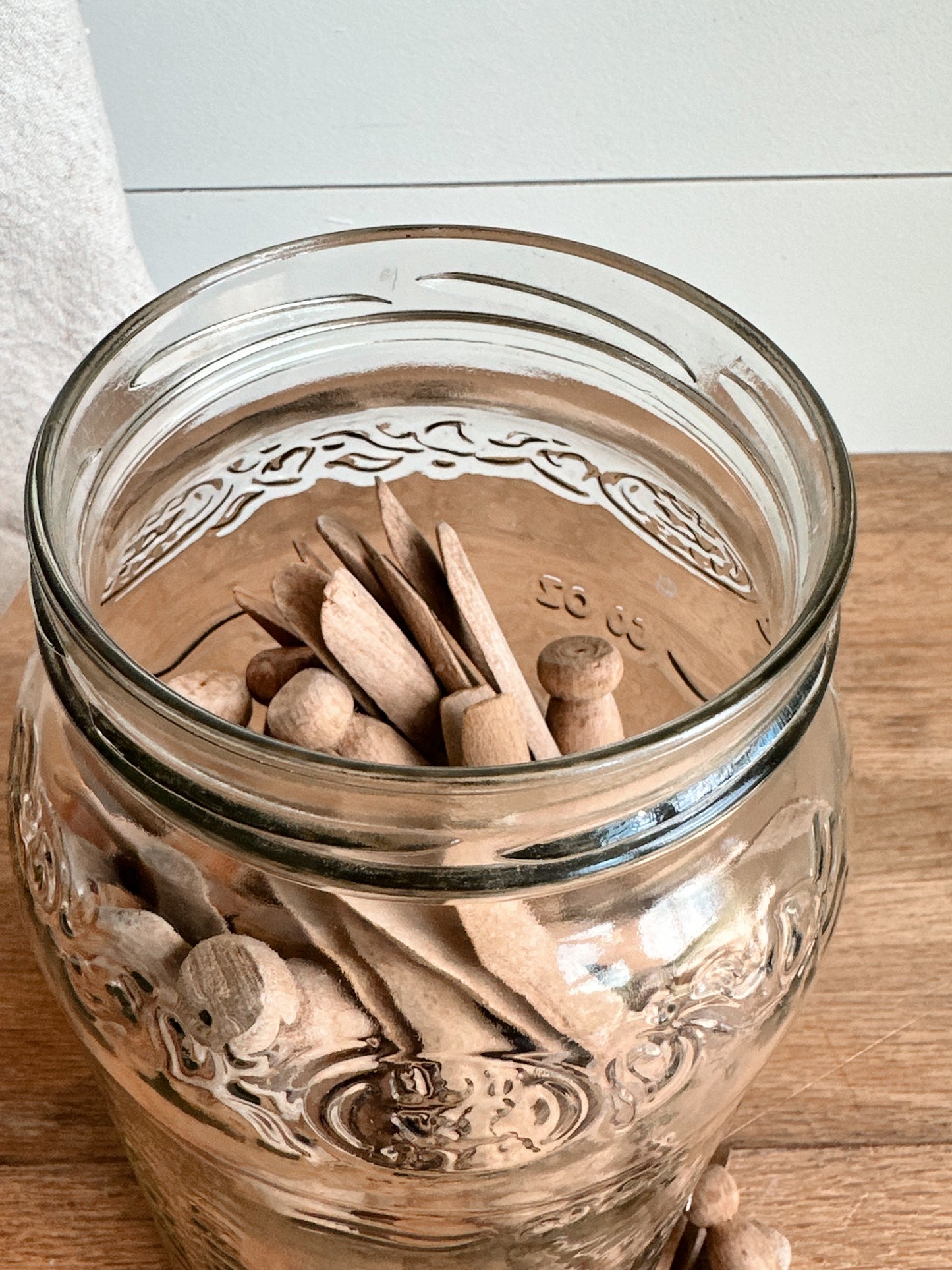Vintage Vlasic Jar & Clothespins