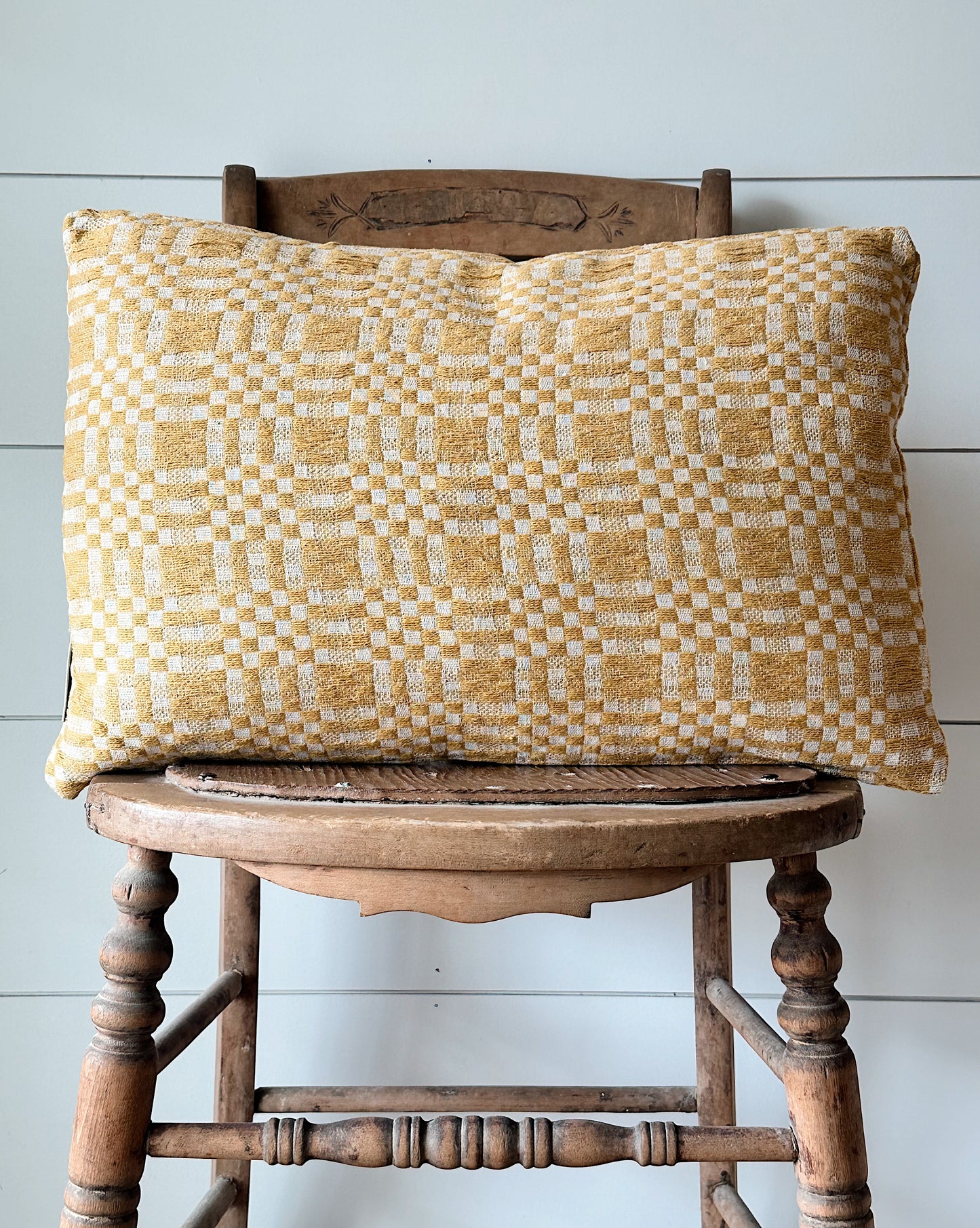 Warm Yellow Woven Pillow (2sizes)