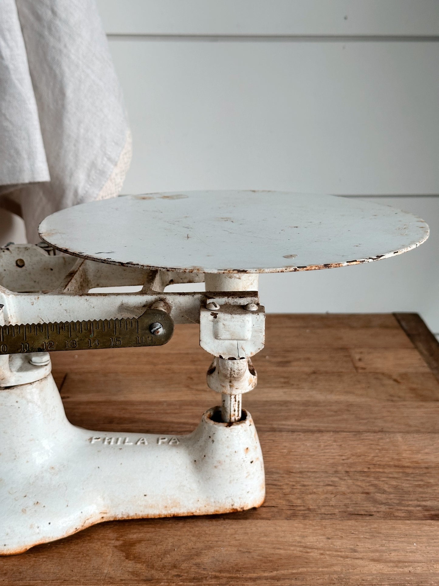 Beautiful Vintage Penn Balance Scale