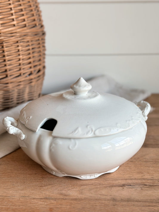 T & R Boote Ironstone Tureen