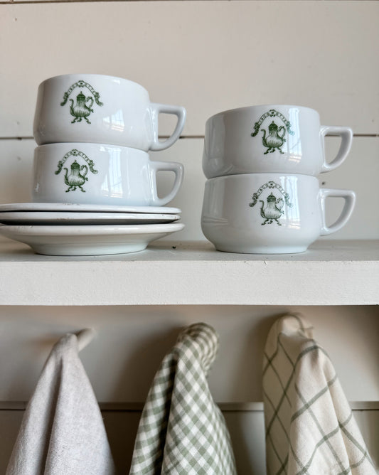 Set of Four French La Porcelaine de Baudour Mugs