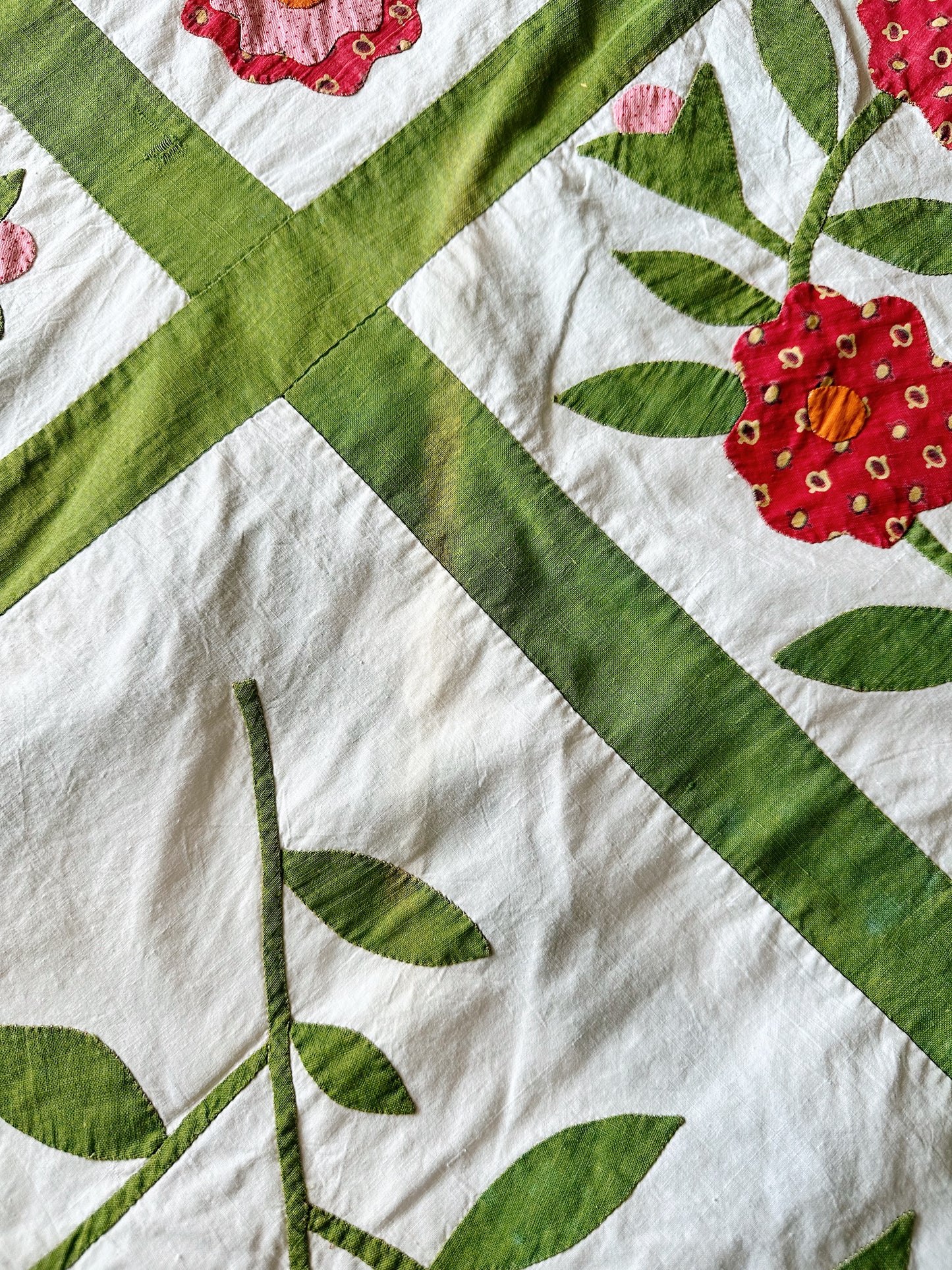 Vintage Hand Appliqué Flower Trellis Quilt Top