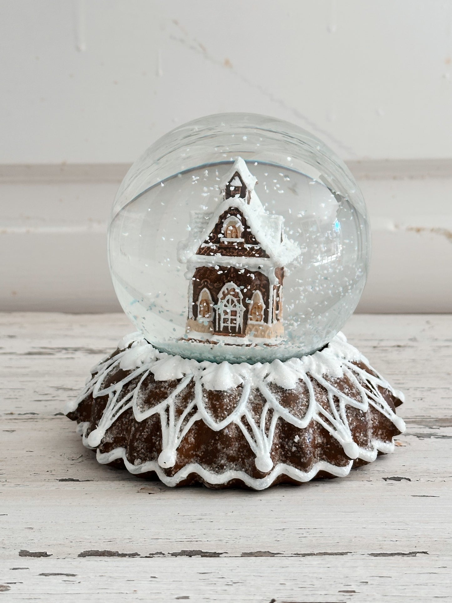 Gingerbread House Snow Globe