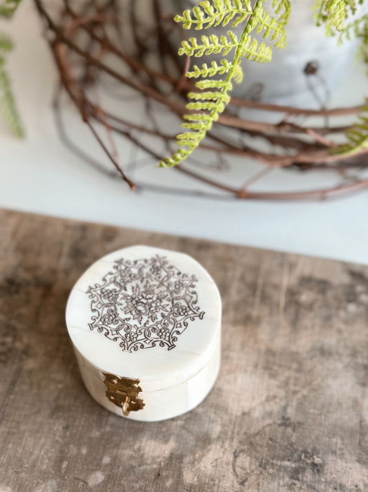 Lovely Bone Ring Box