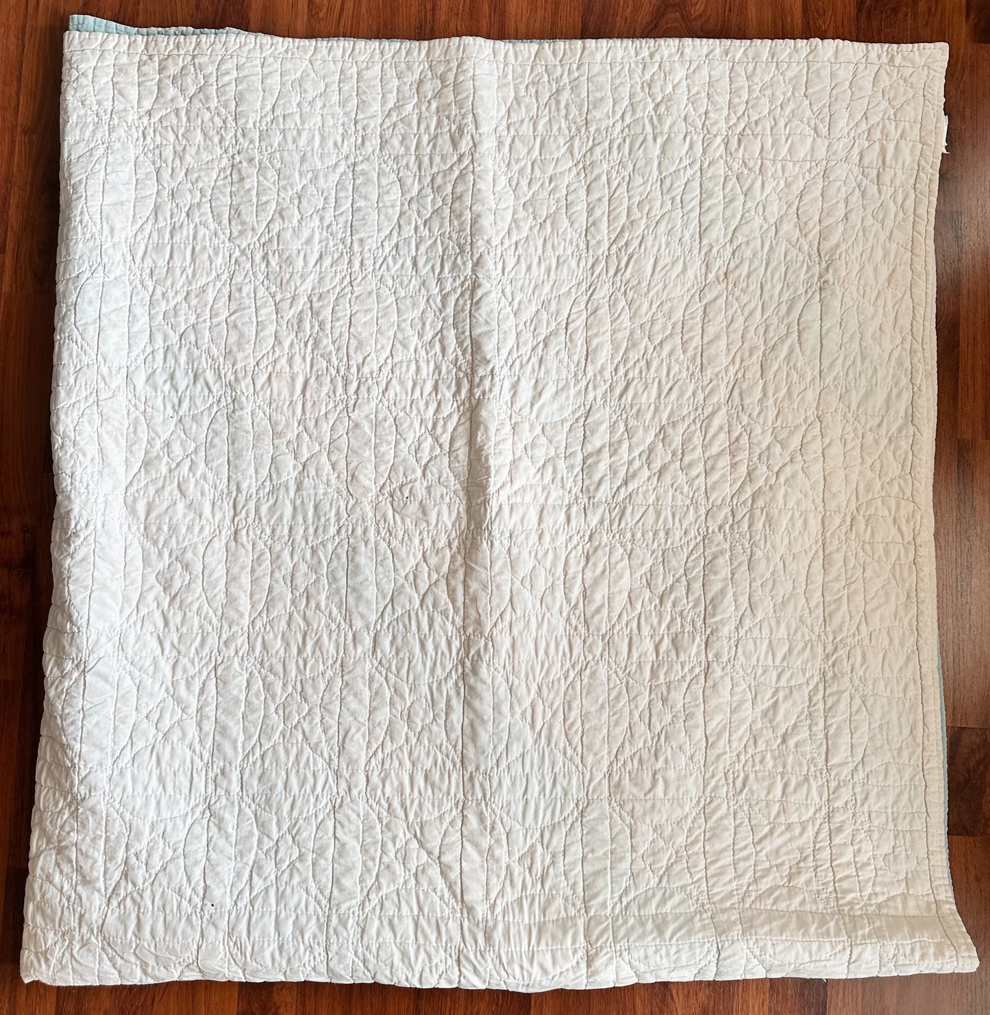 Vintage Hand-Quilted Trip Around the World Patchwork Quilt