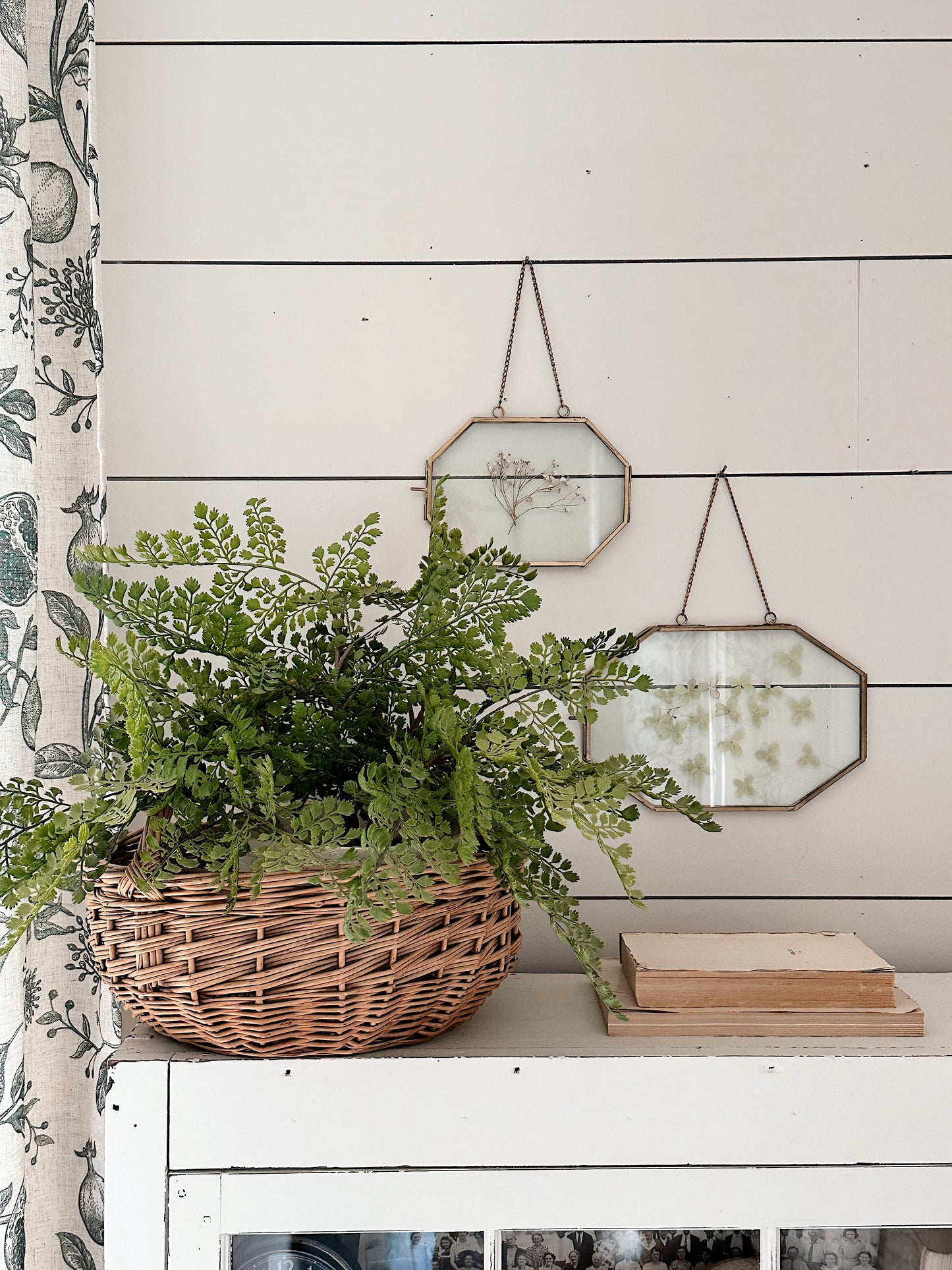 Hexagon Hanging Frames