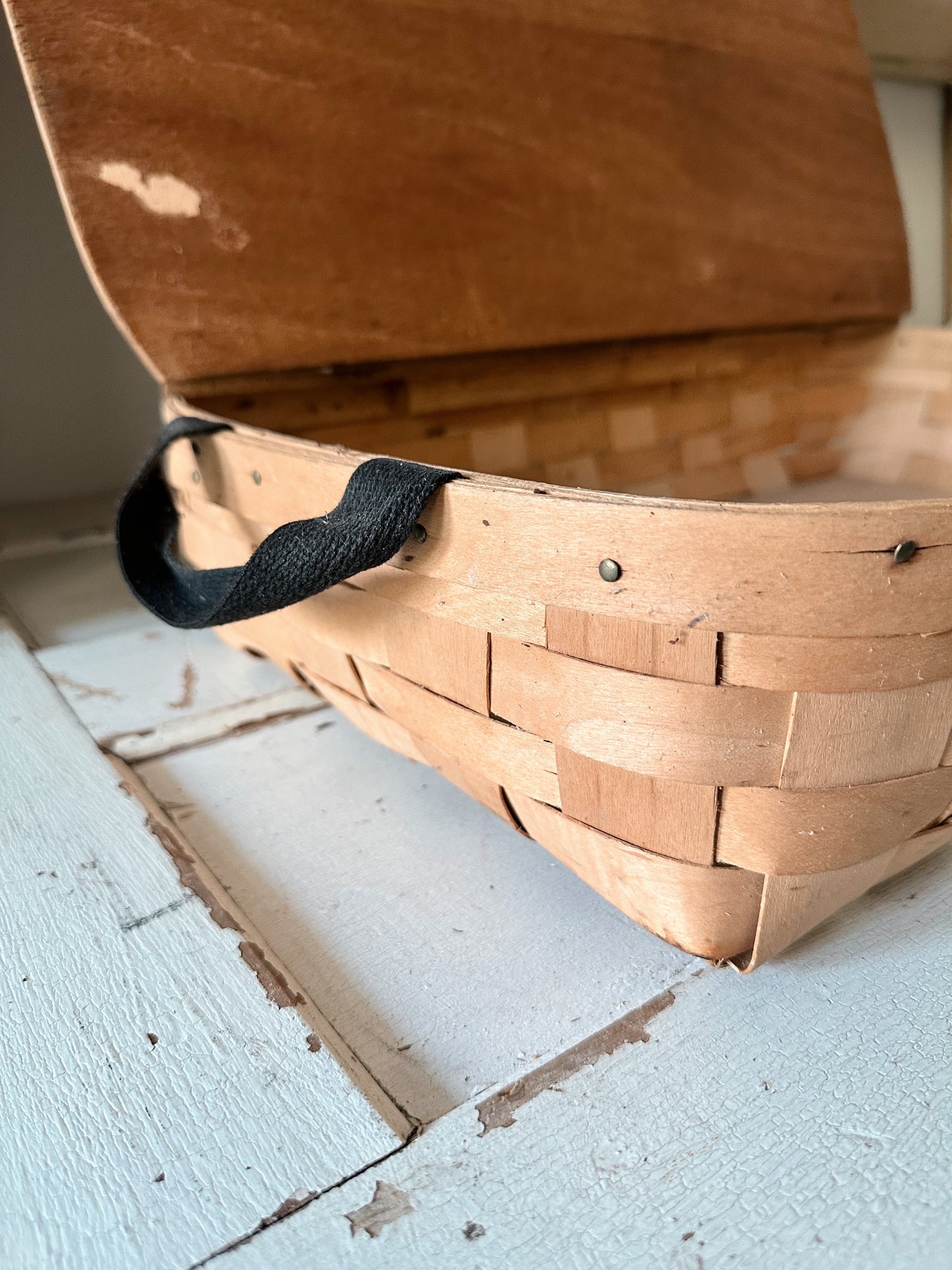 Vintage Shallow Pie Basket