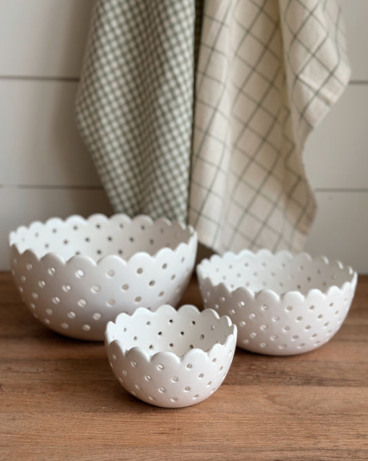 Scalloped Berry Bowls
