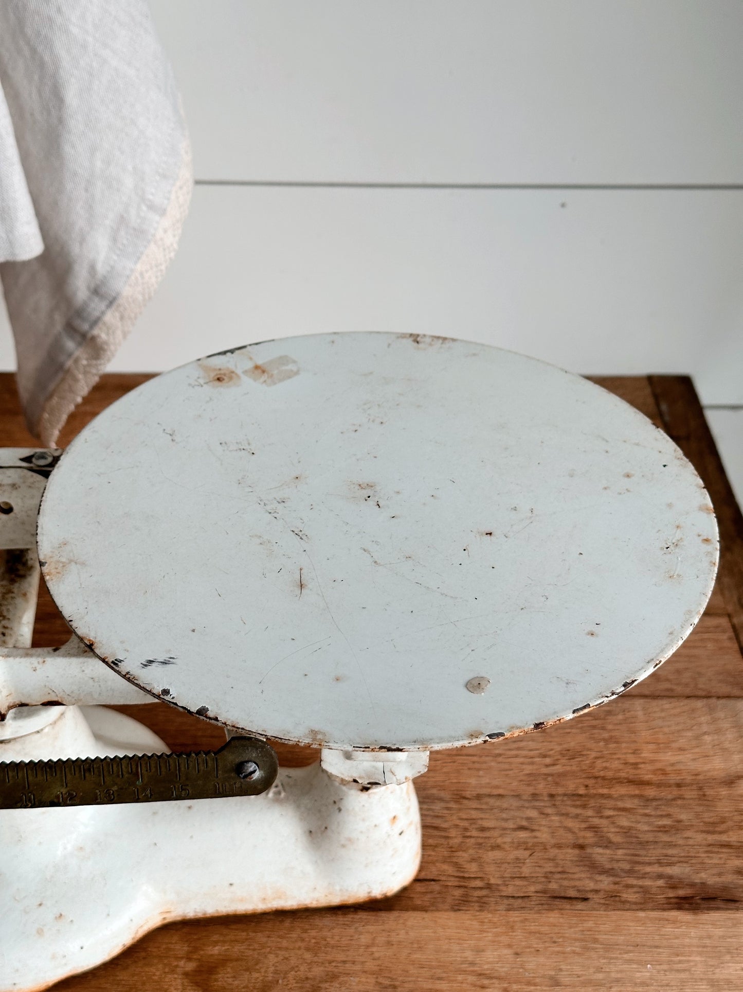 Beautiful Vintage Penn Balance Scale