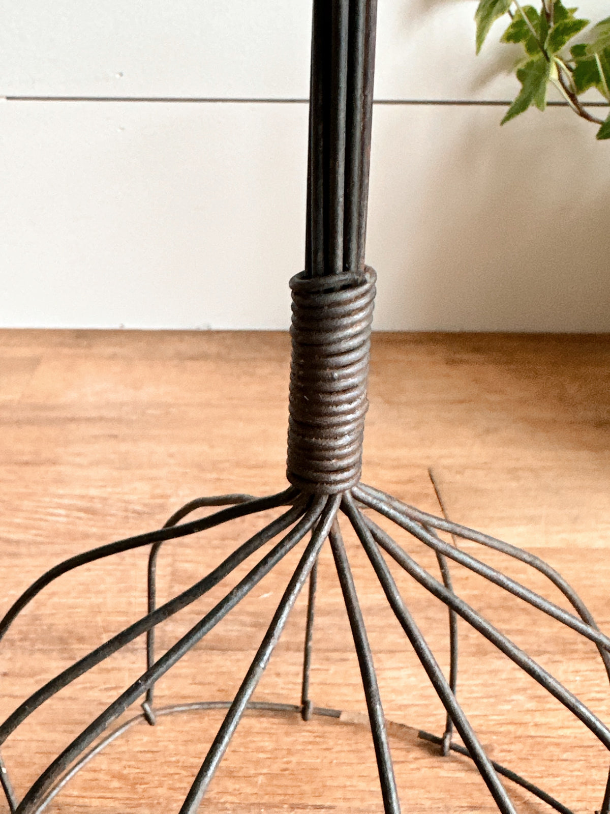 Vintage Metal Wire Hat Stand