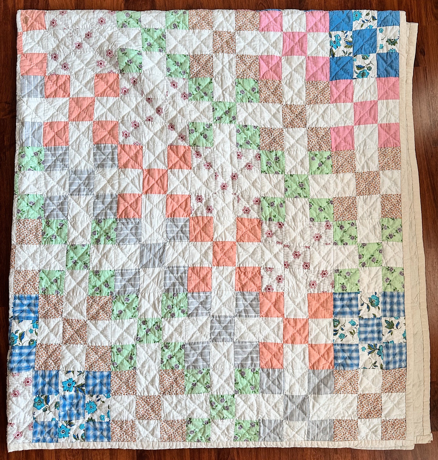Hand Stitched Patchwork Quilt, Trip Around the World Variation