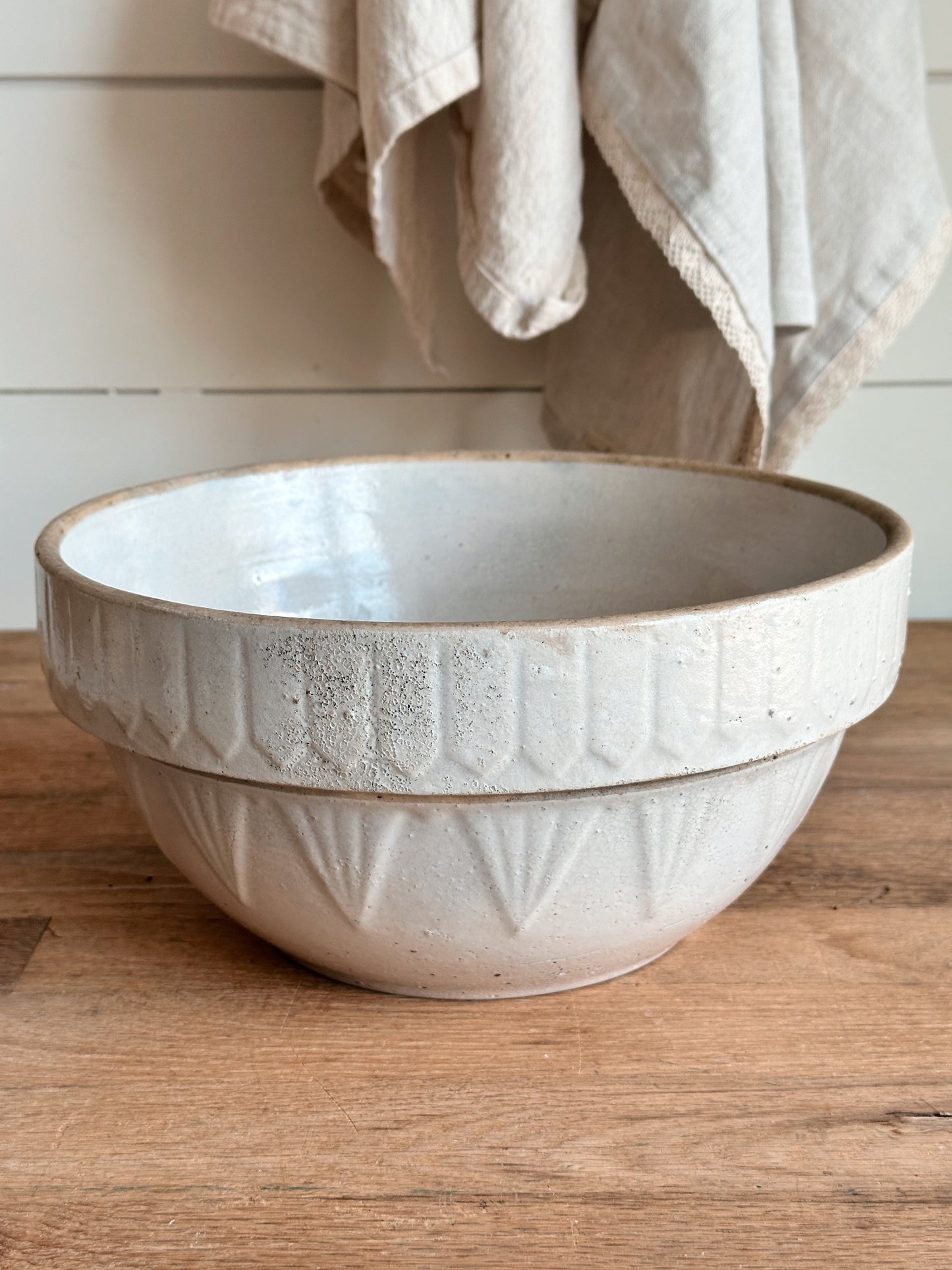 Large Vintage Picket Fence Stoneware Bowl
