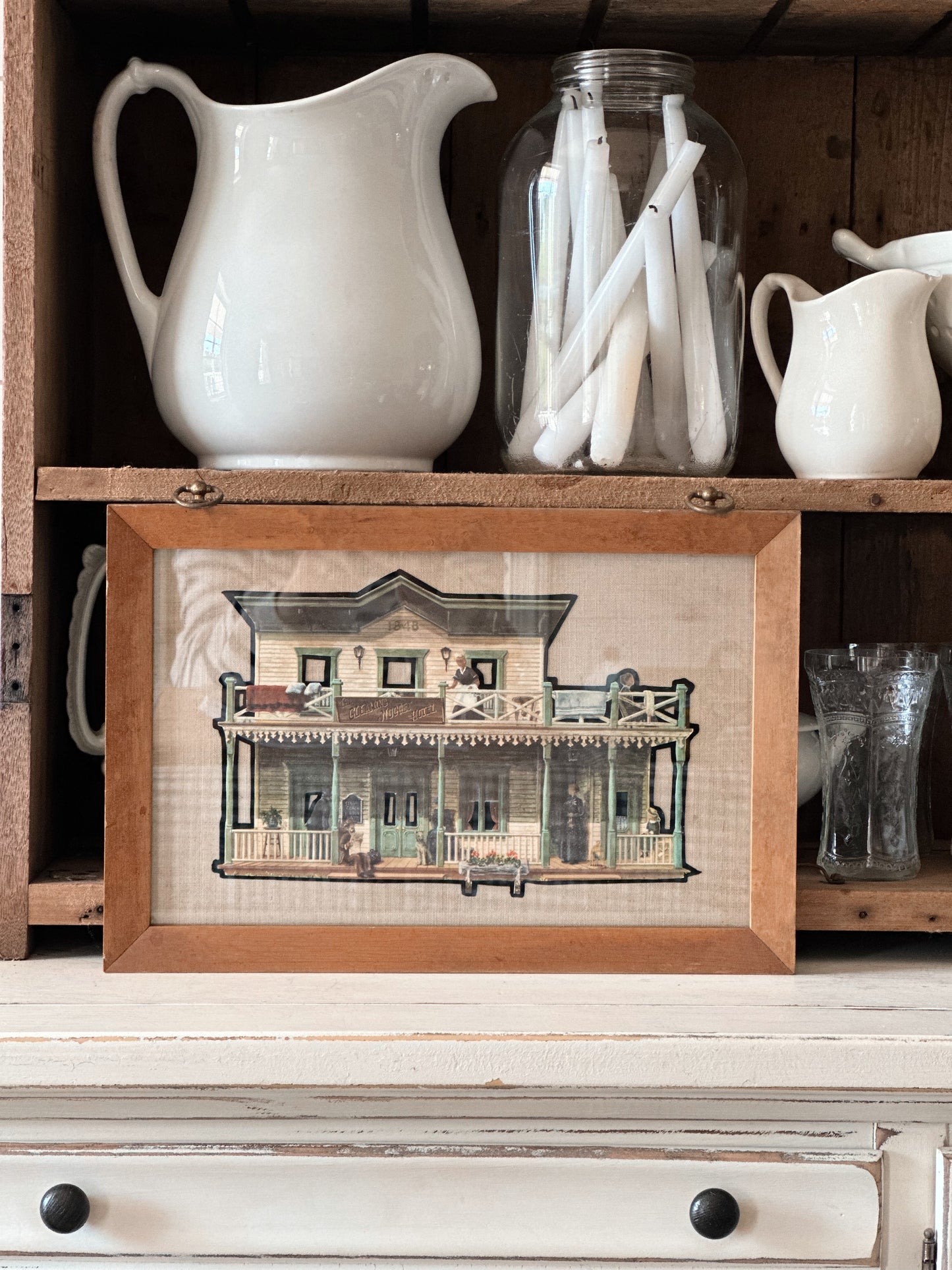 Vintage Framed Hotel Cutout