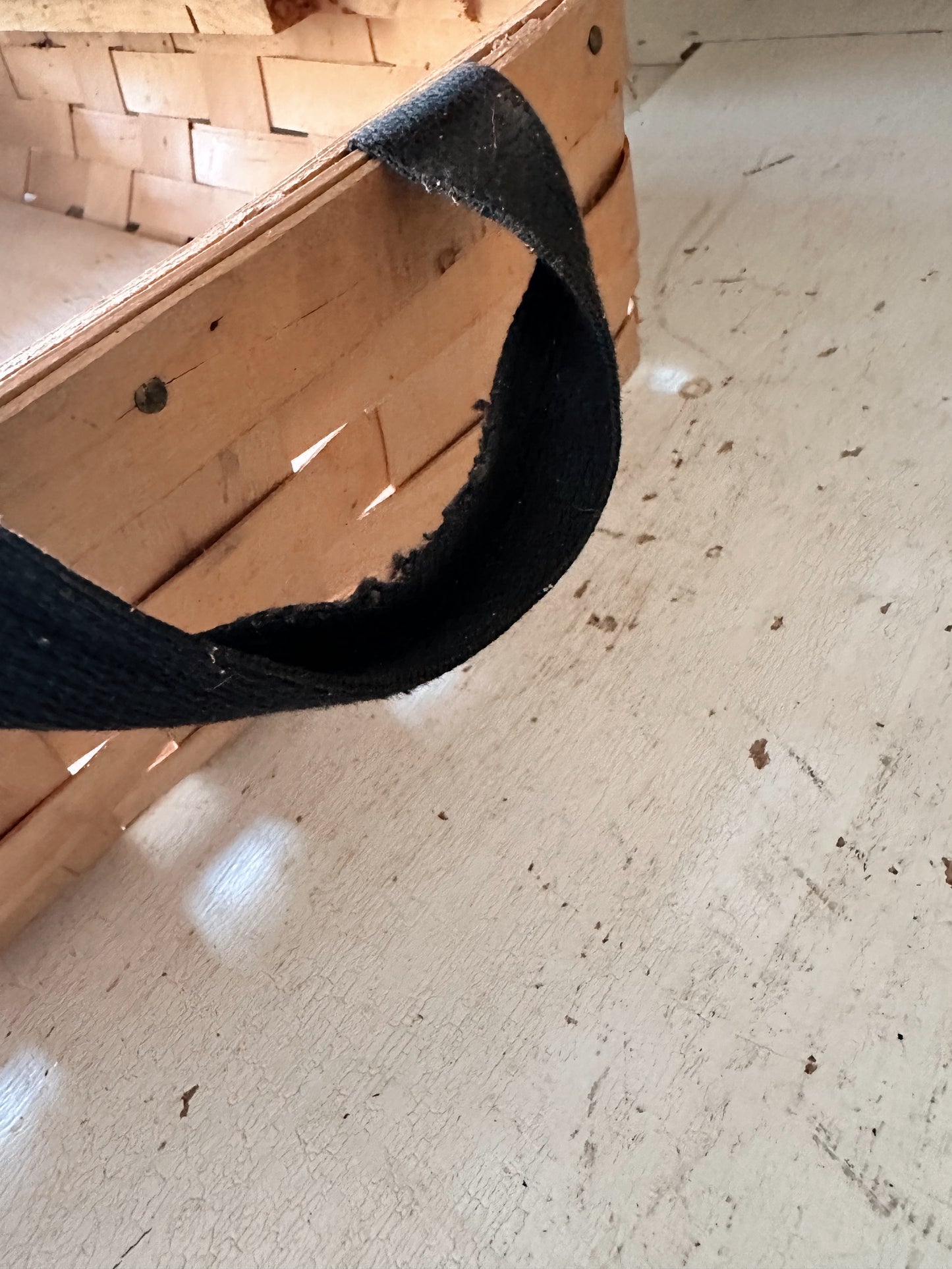 Vintage Shallow Pie Basket