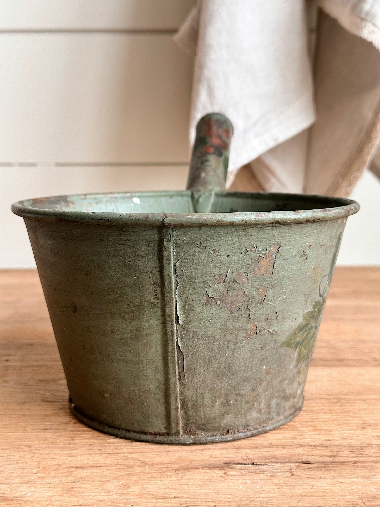 Vintage Hand Painted Scoop