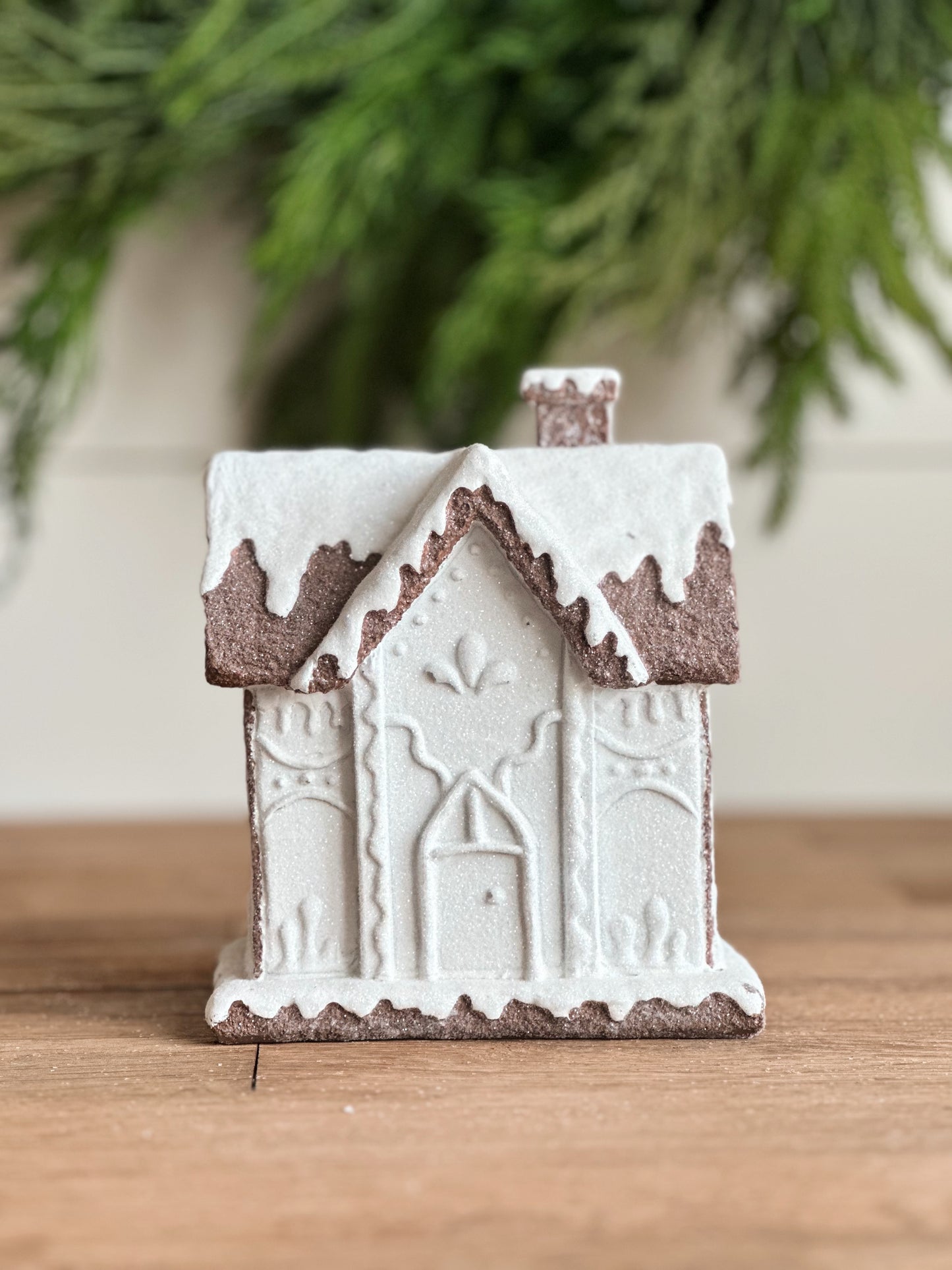 Frosted Gingerbread Houses
