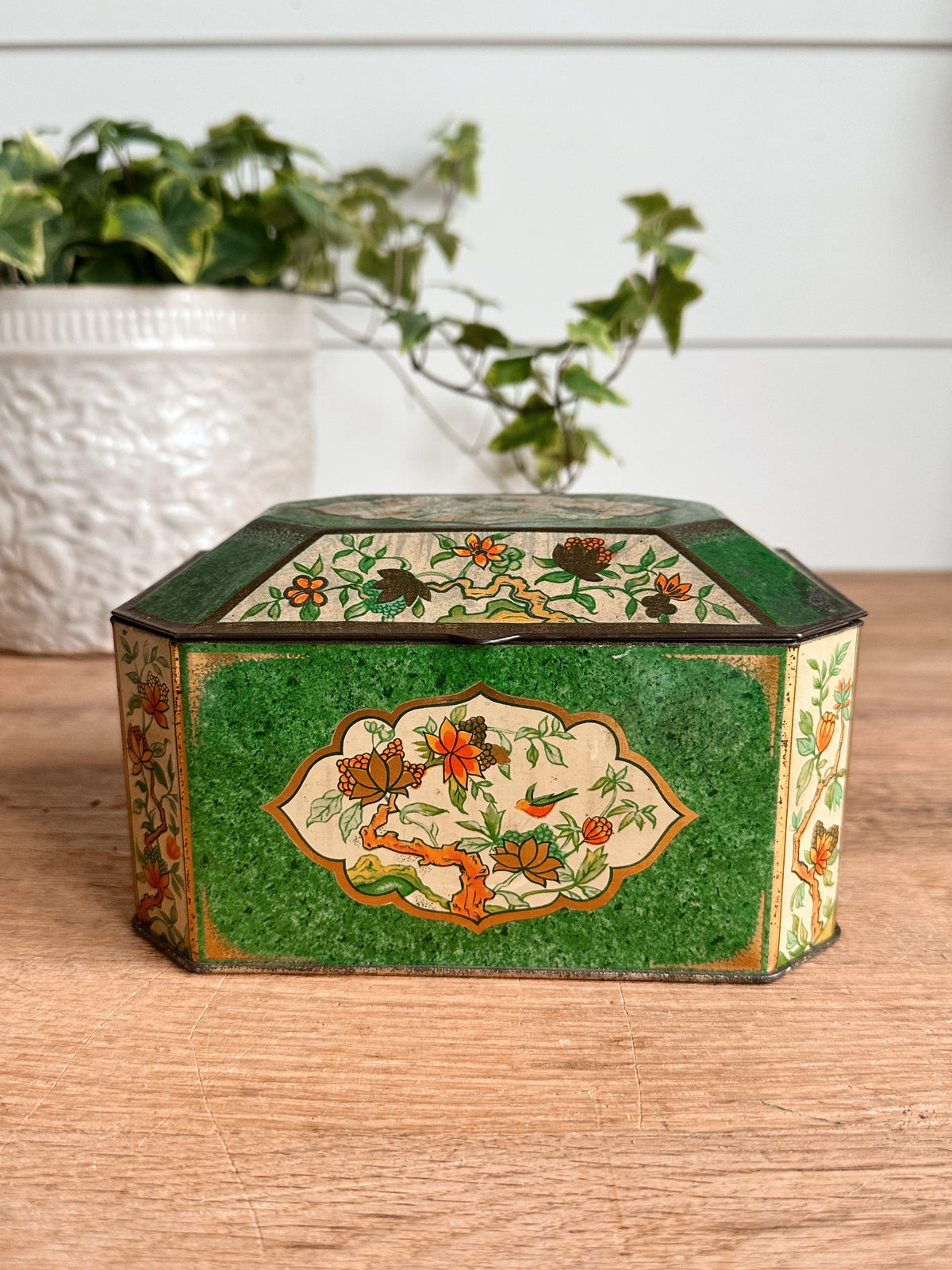 Vintage English Cookie Tin