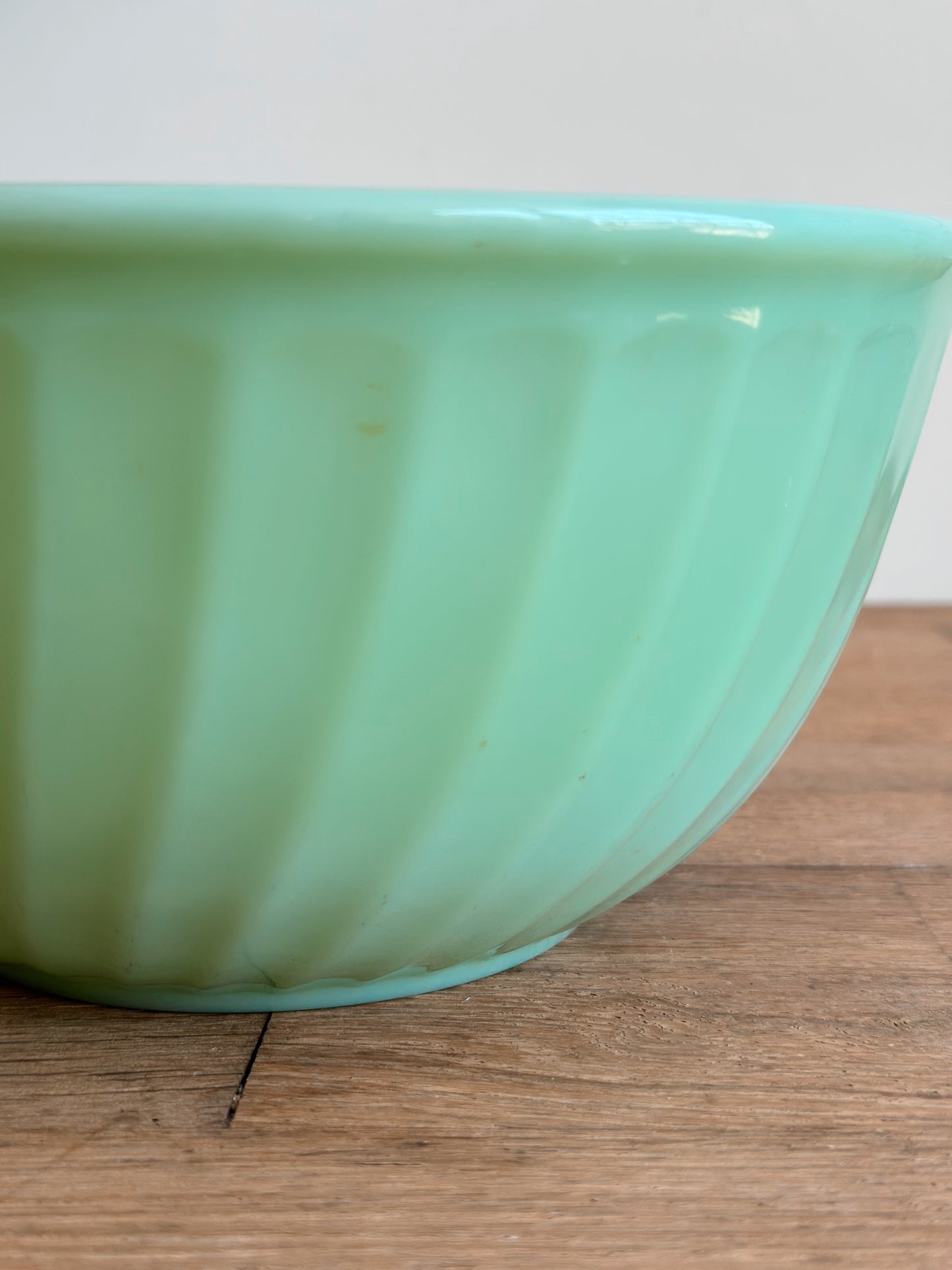 Vintage Fireking Jadite Swirl Bowl