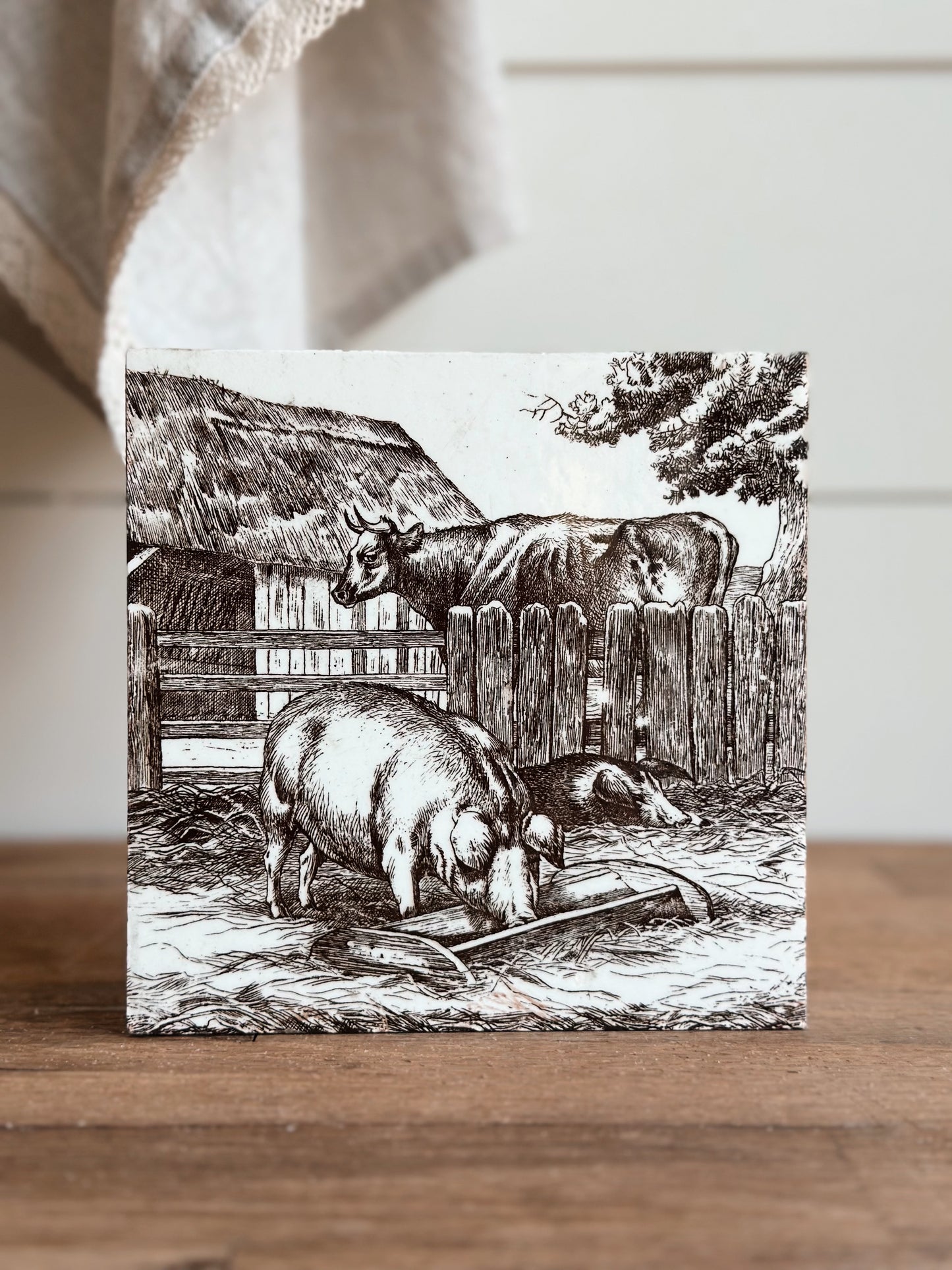 Antique MINTON William Wise Farm Animal Tile (cow & pigs)