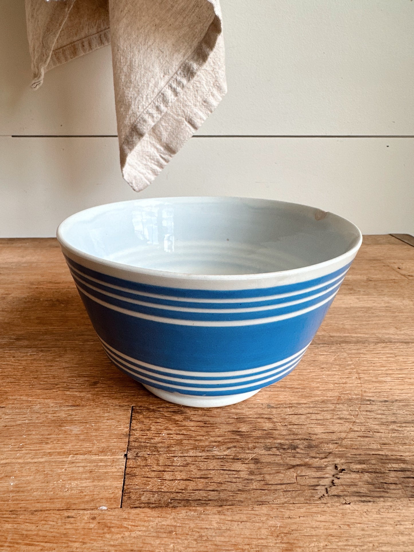 Vintage English Adams Dip Ware Bowl