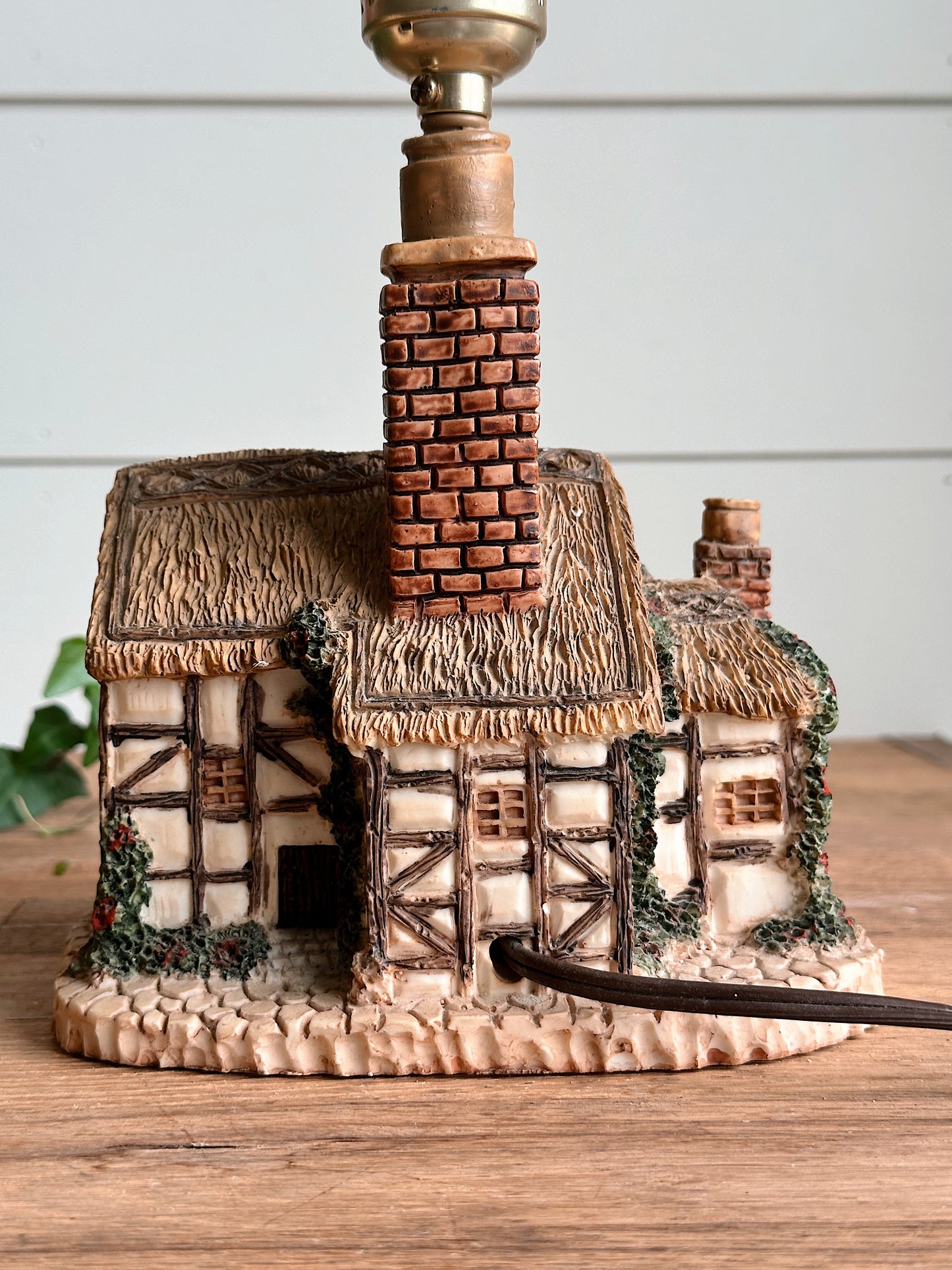 Vintage Cottage Lamp