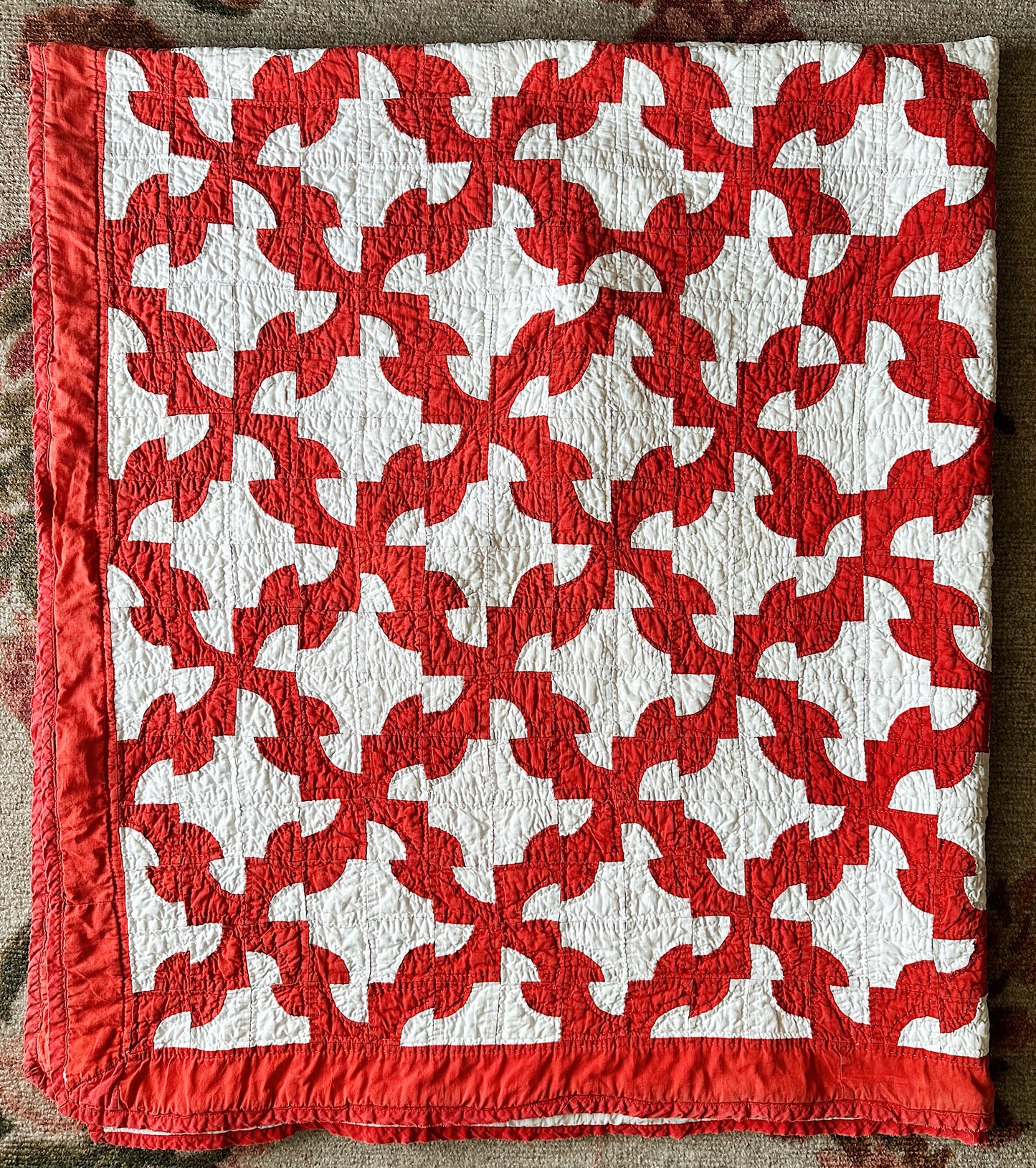 Vintage Hand Stitched Drunkards Path Quilt