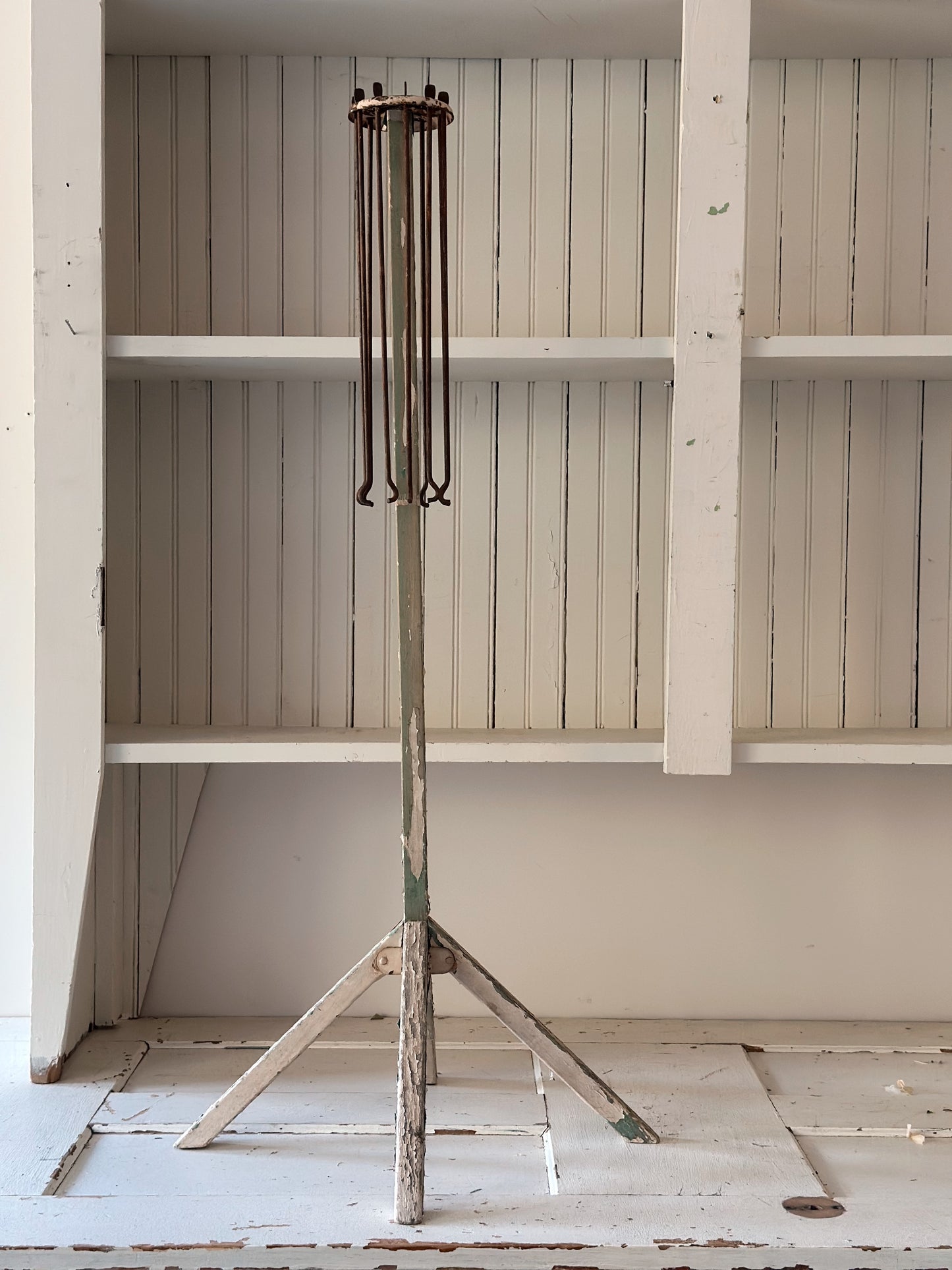 Chippy Vintage Drying Rack