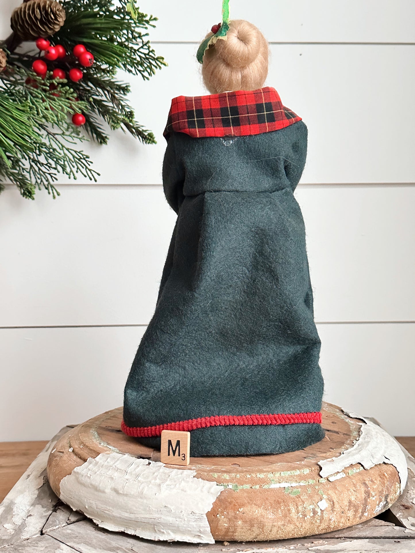 Vintage Victorian Style Caroler