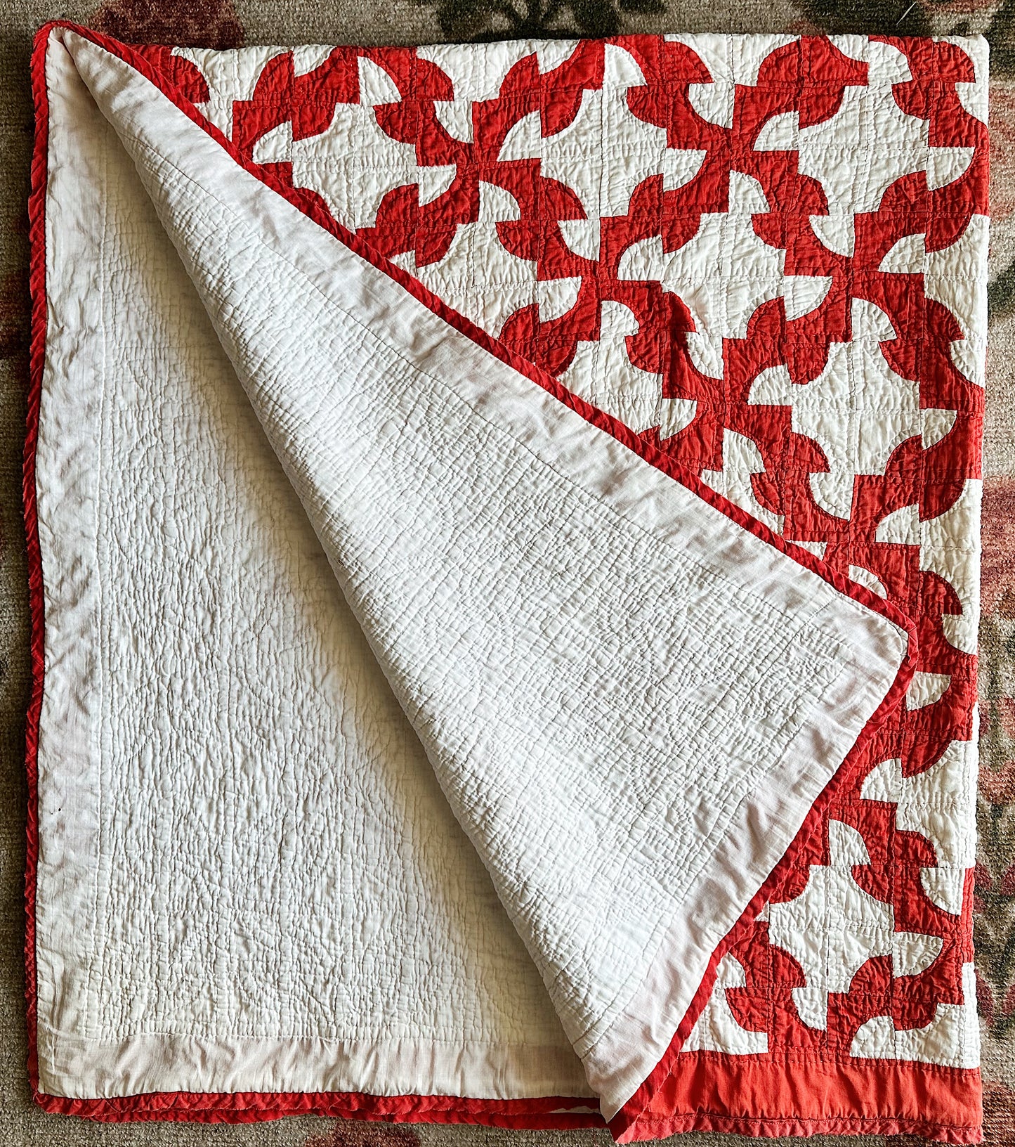 Vintage Hand Stitched Drunkards Path Quilt