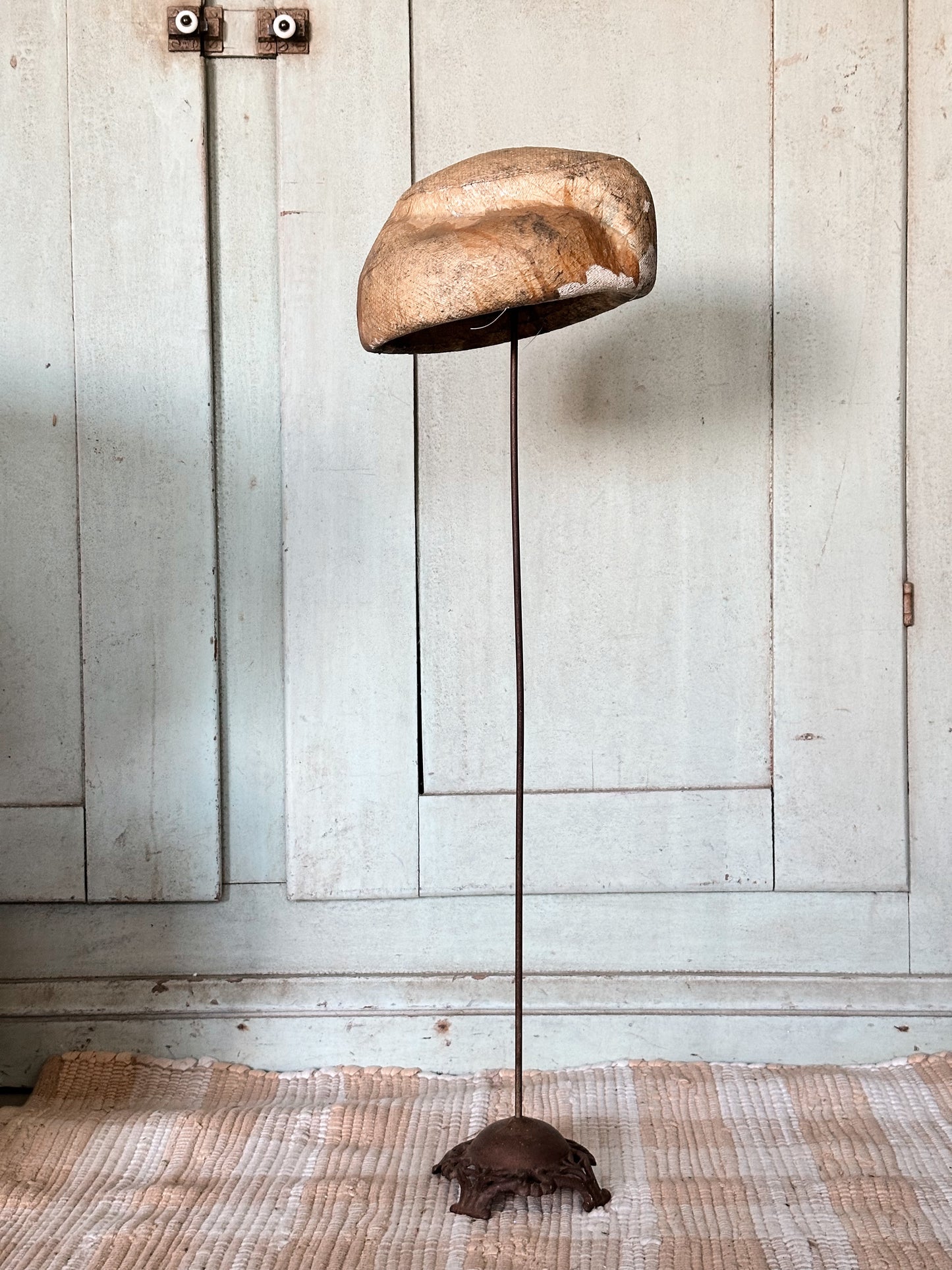 Vintage Hessian Hat Mold